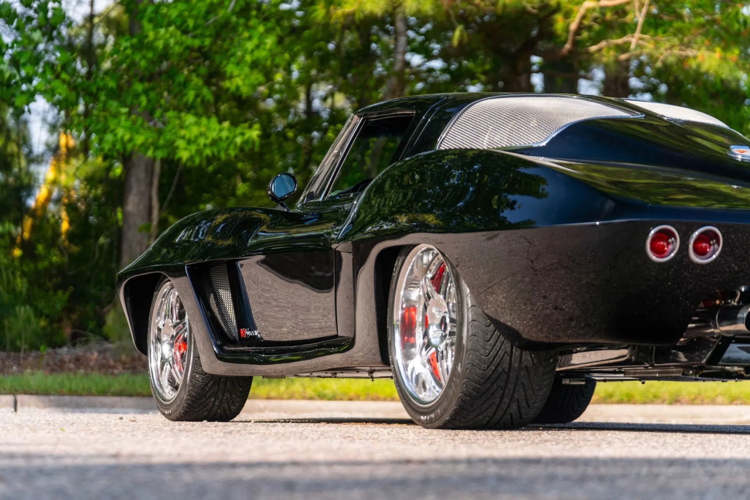 1963 Chevrolet Corvette Split-window Mid-engined LS1 00032
