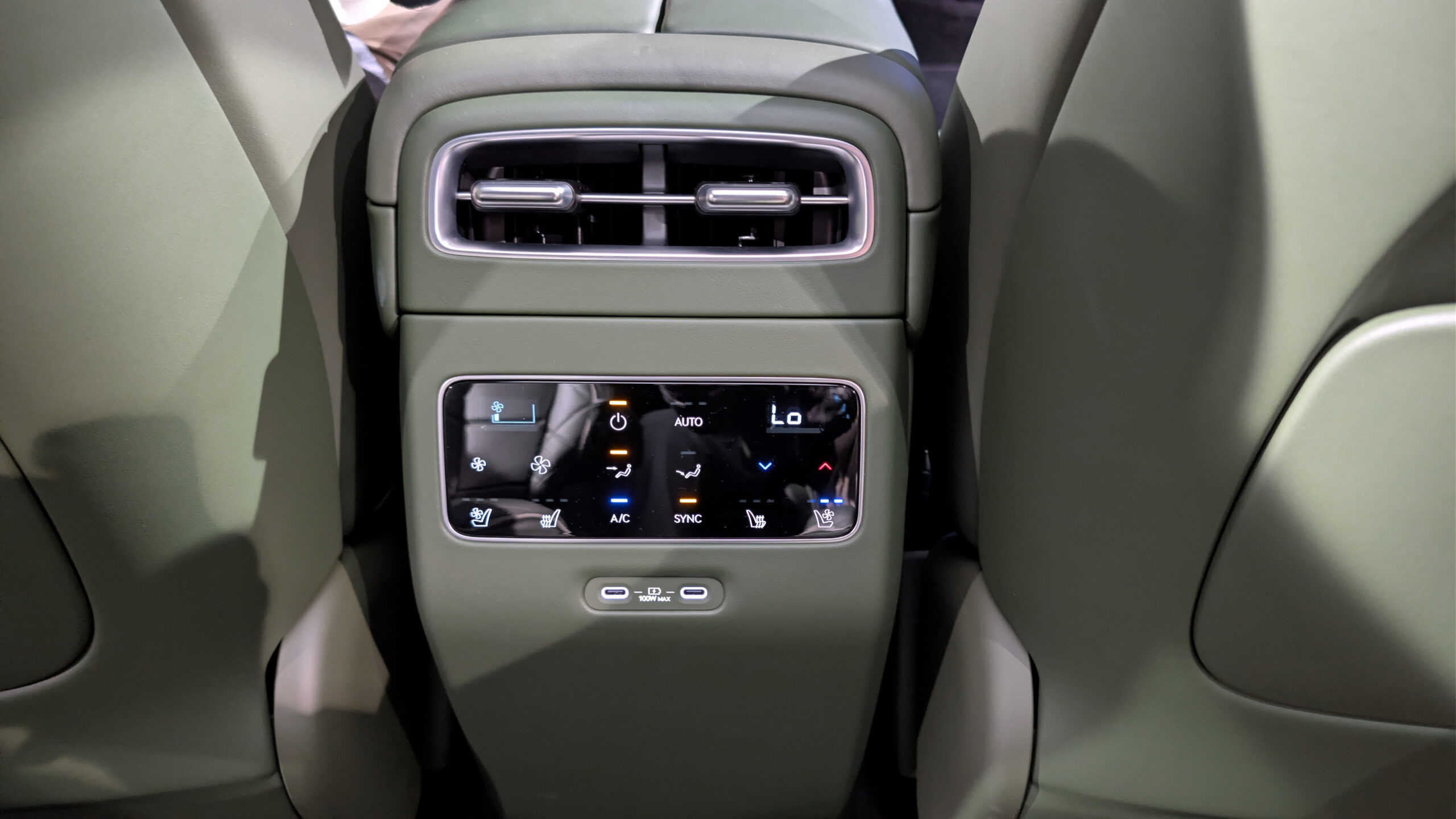 2028 Genesis GV90 189