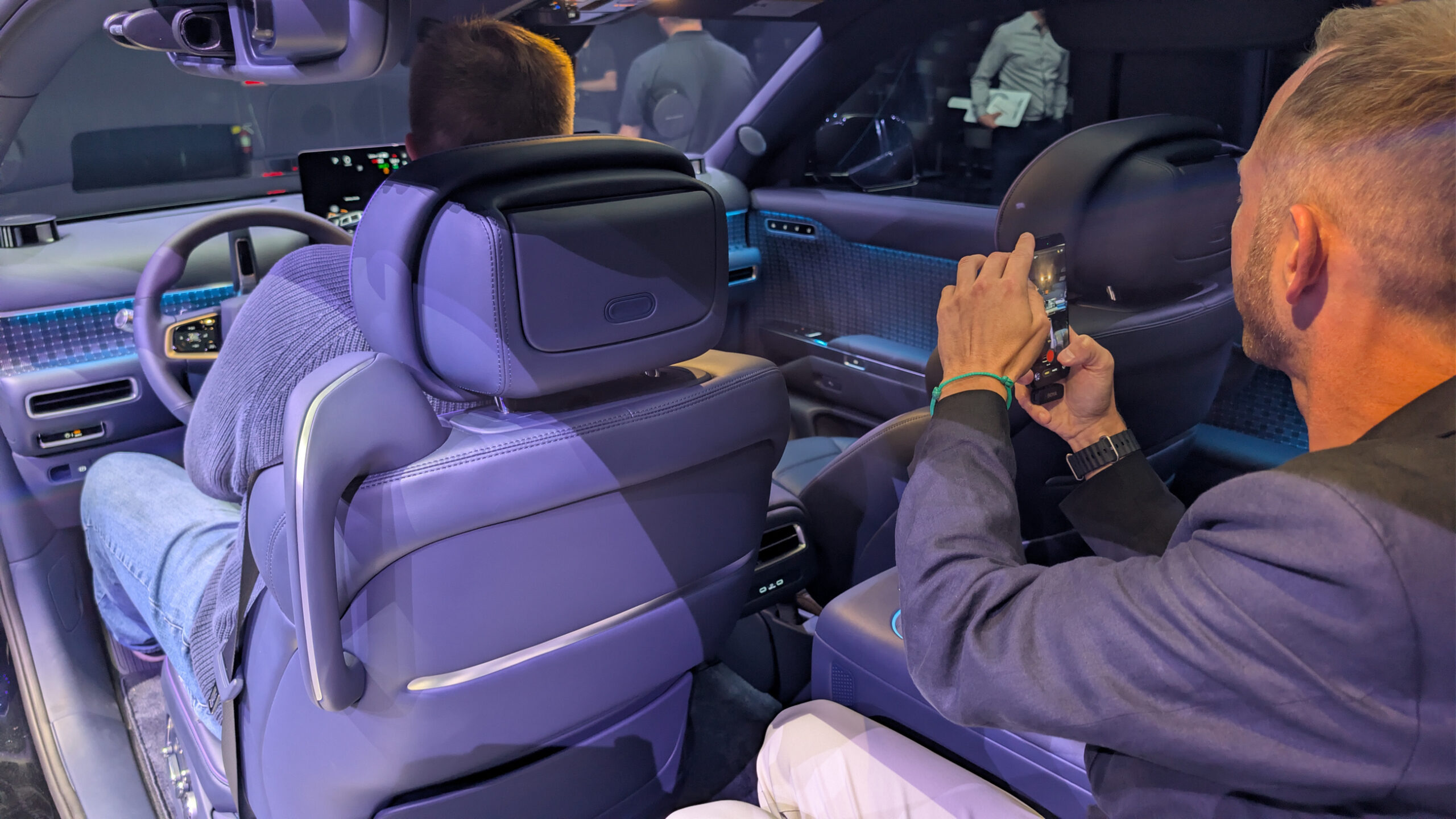 2028 Genesis GV90 192