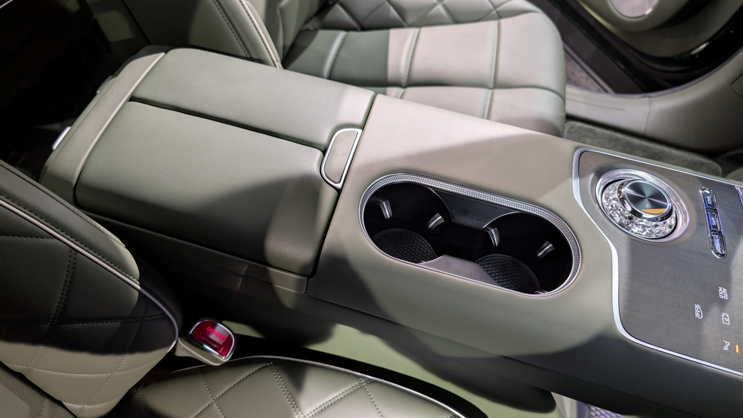 2028 Genesis GV90 201