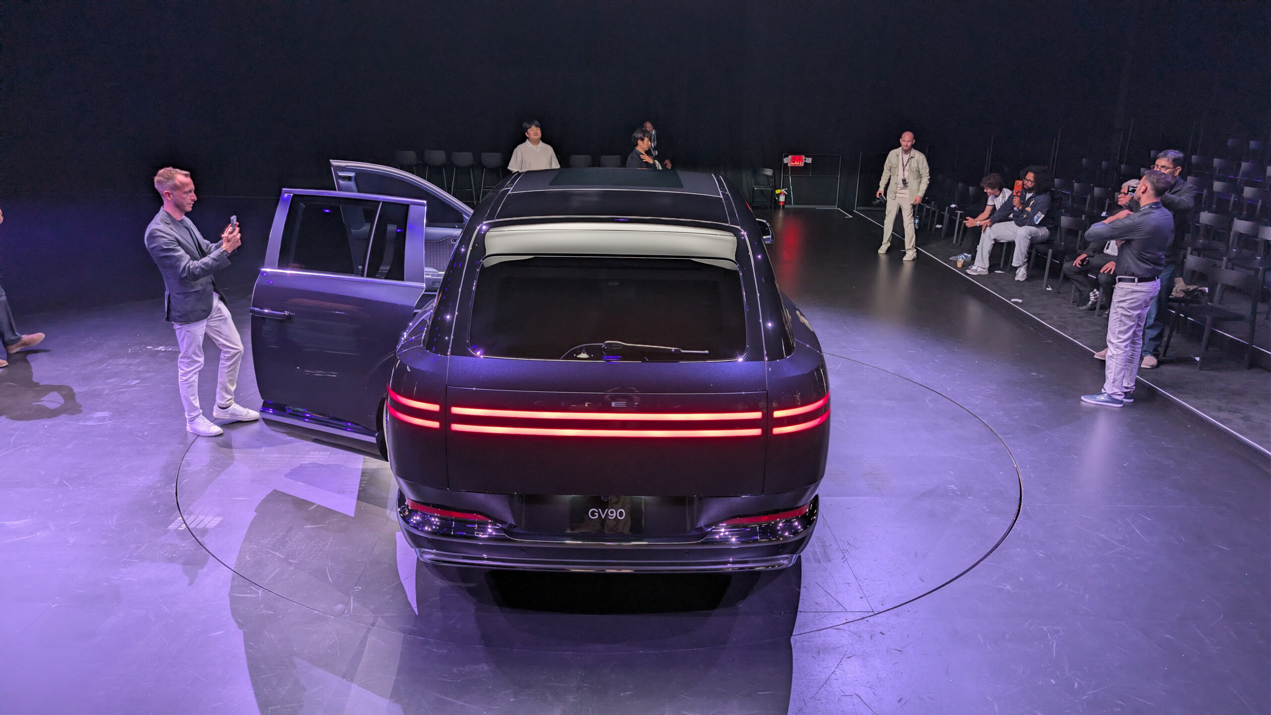 2028 Genesis GV90 79