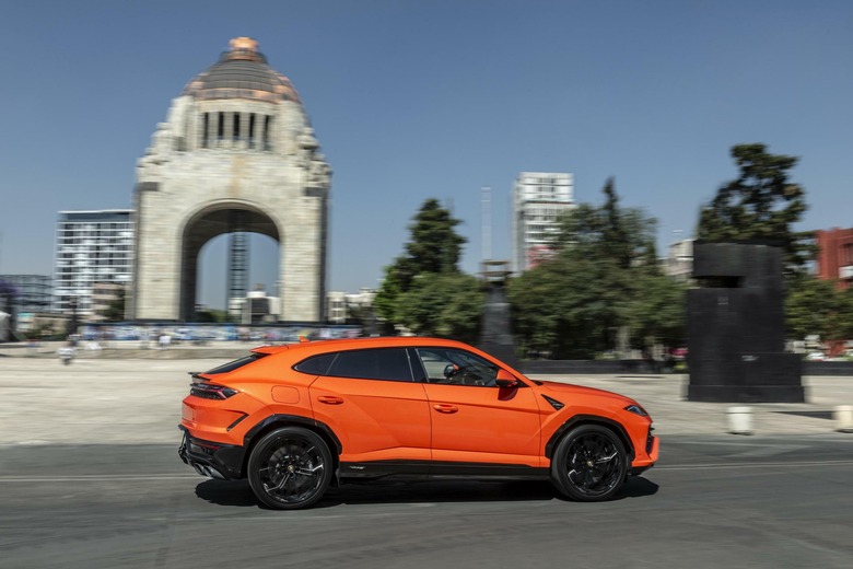 Lamborghini Urus SE 709 4
