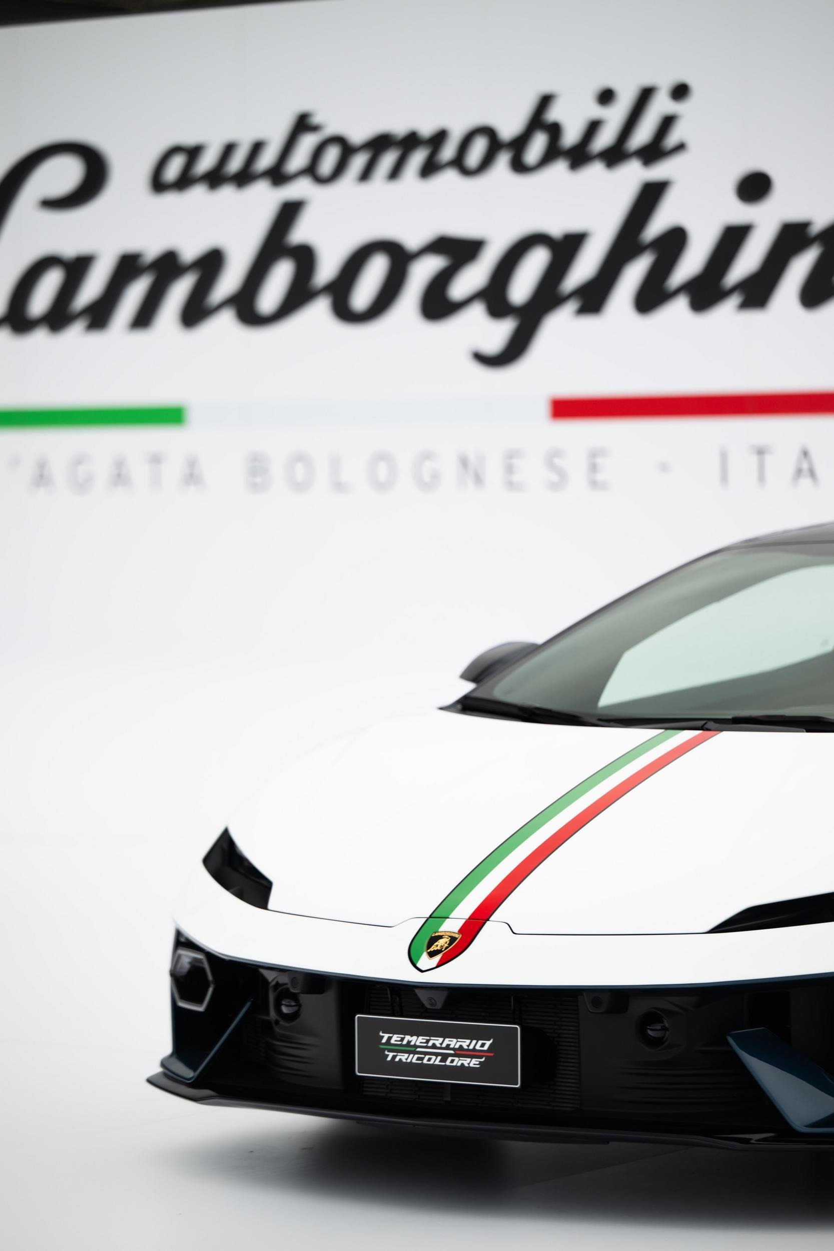 Lamborghini Temerario Tricolore 824 11