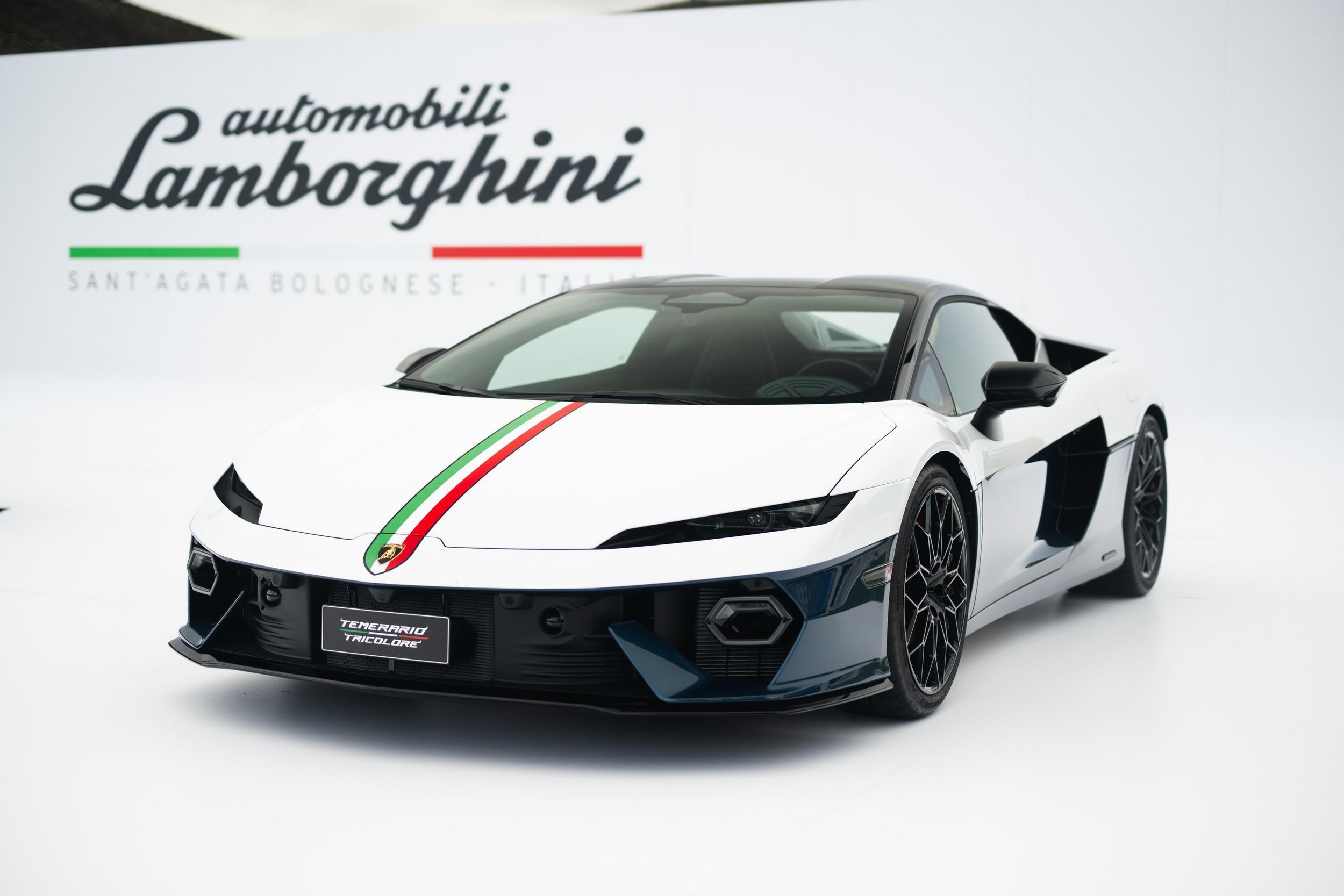 Lamborghini Temerario Tricolore 824 12
