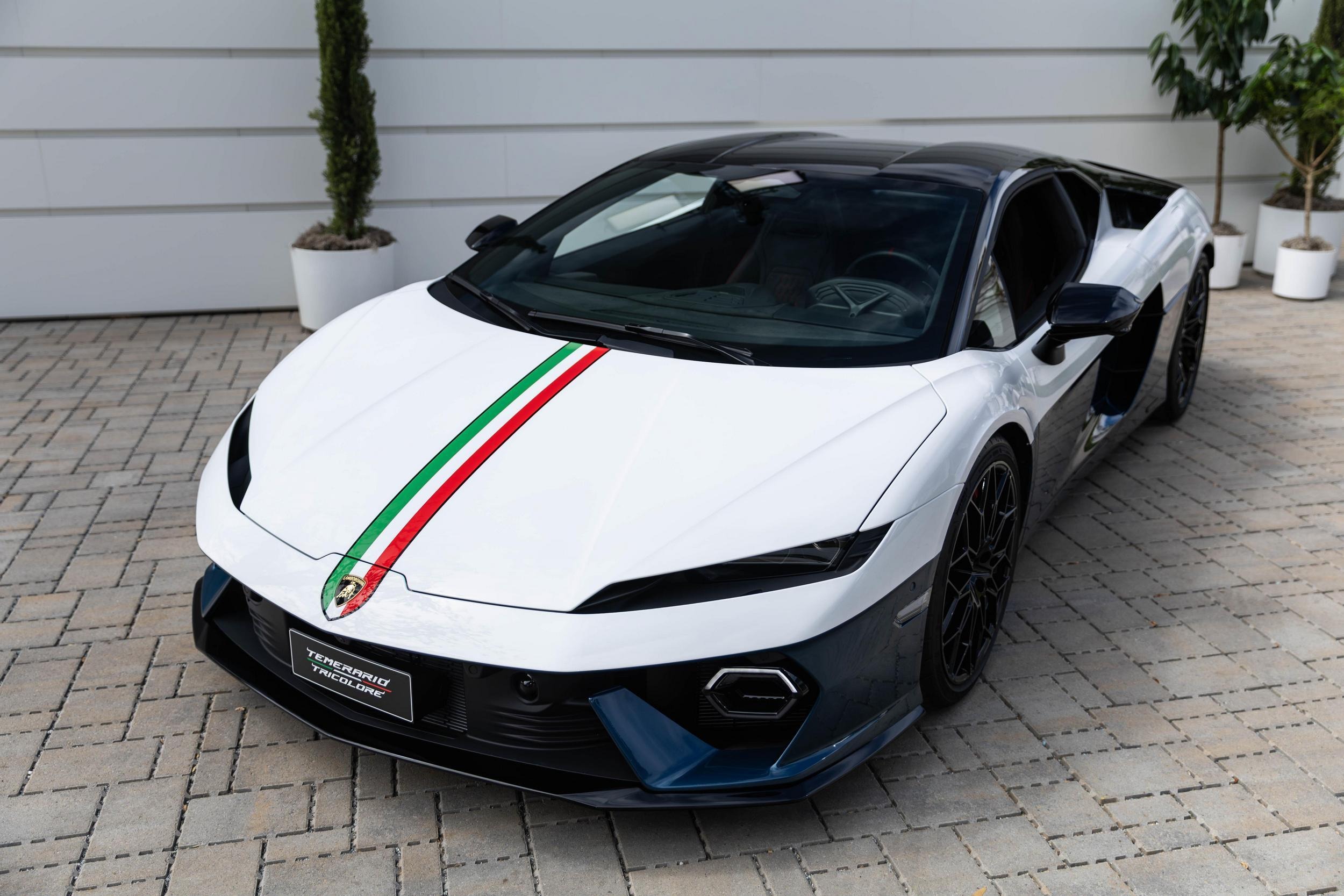 Lamborghini Temerario Tricolore 824 29
