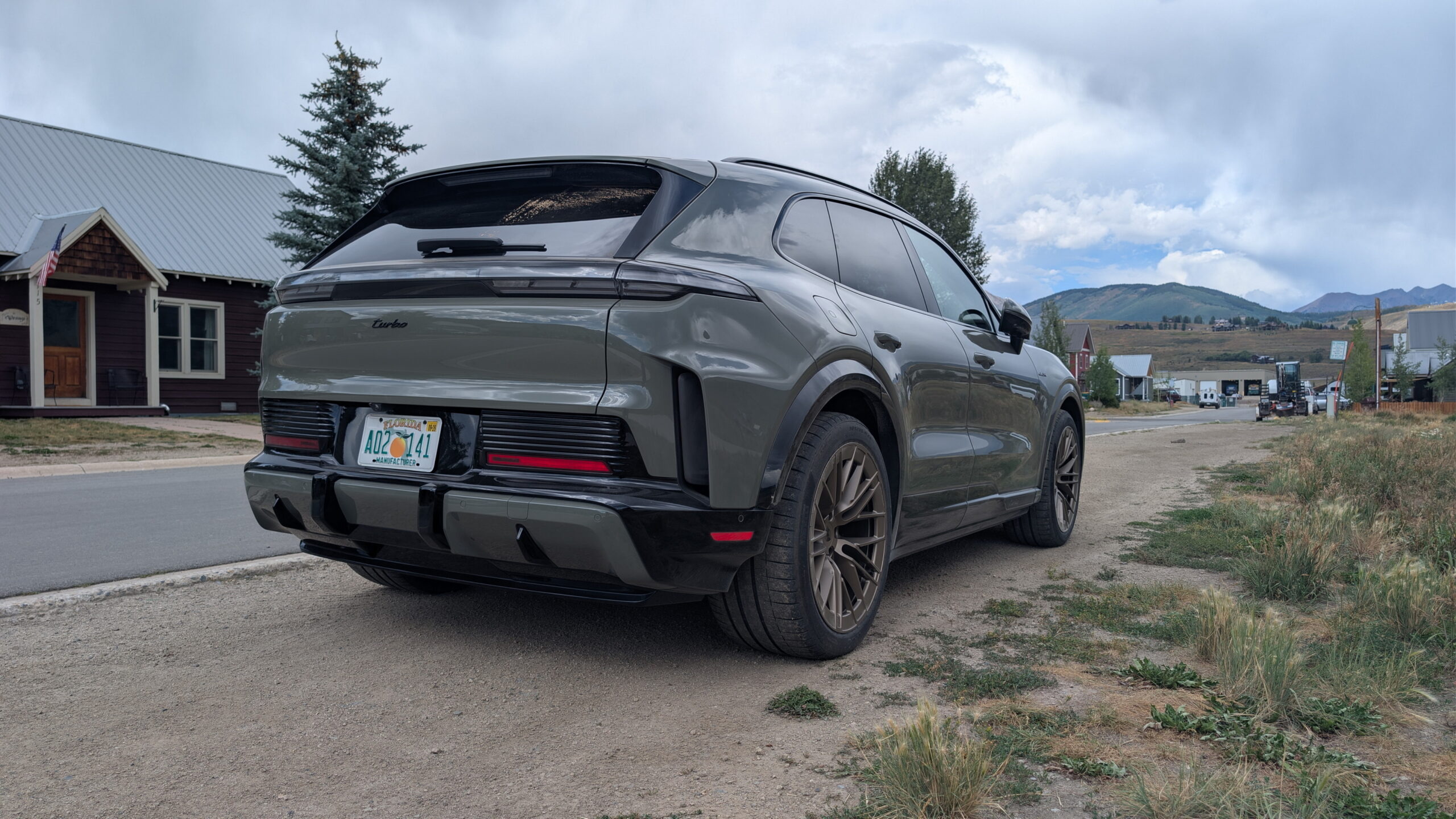 2026 Porsche Cayenne for Carscoops by Stephen Rivers 38
