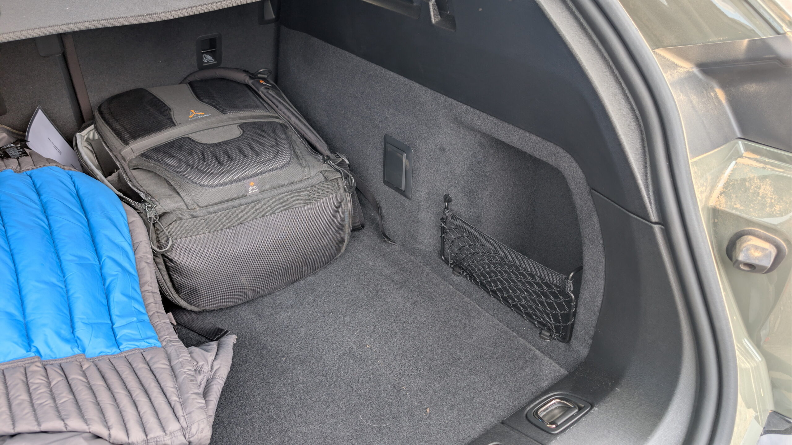 2026 Porsche Cayenne for Carscoops by Stephen Rivers 97