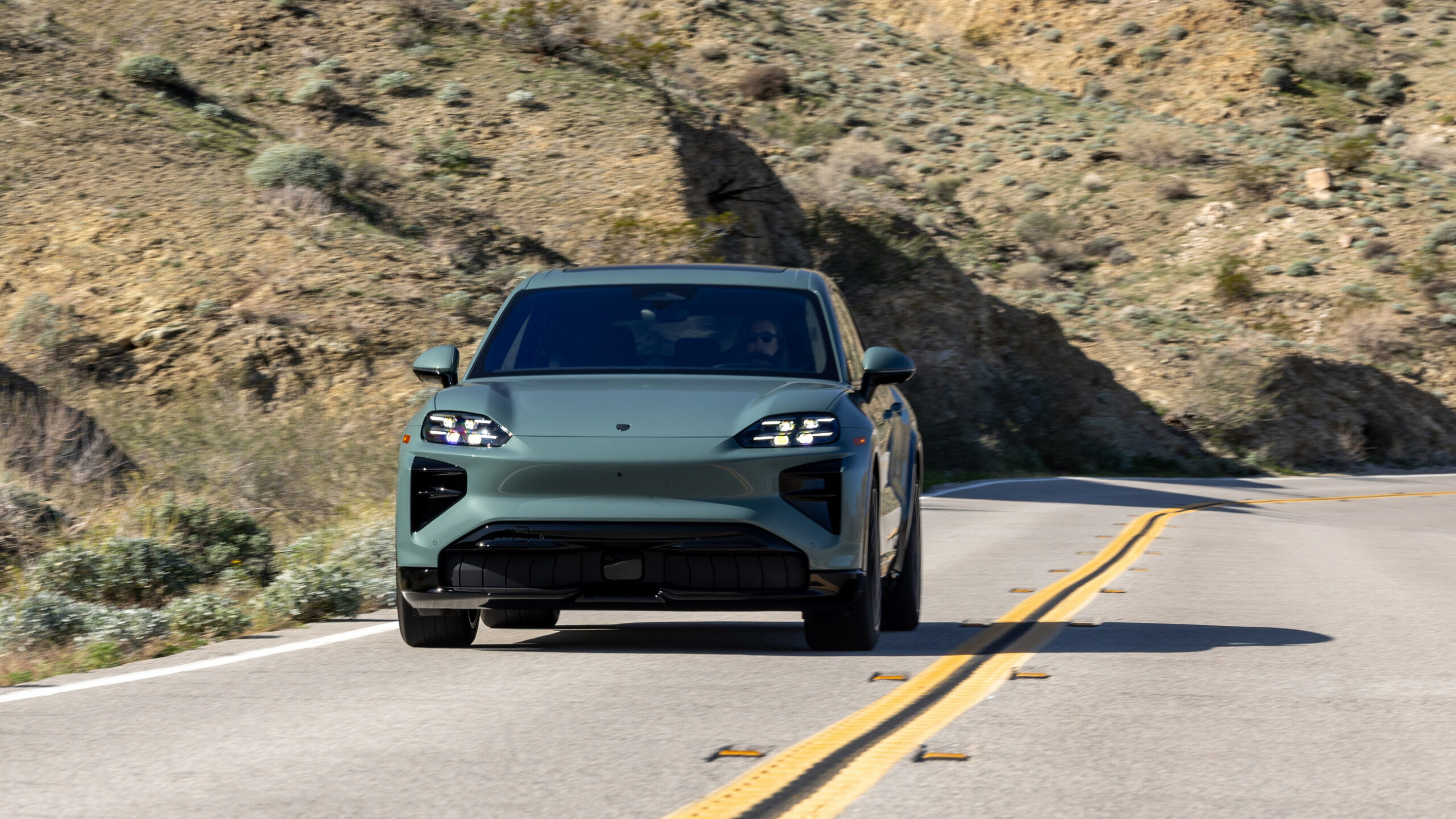 2026 Porsche Cayenne Turbo Electric 14