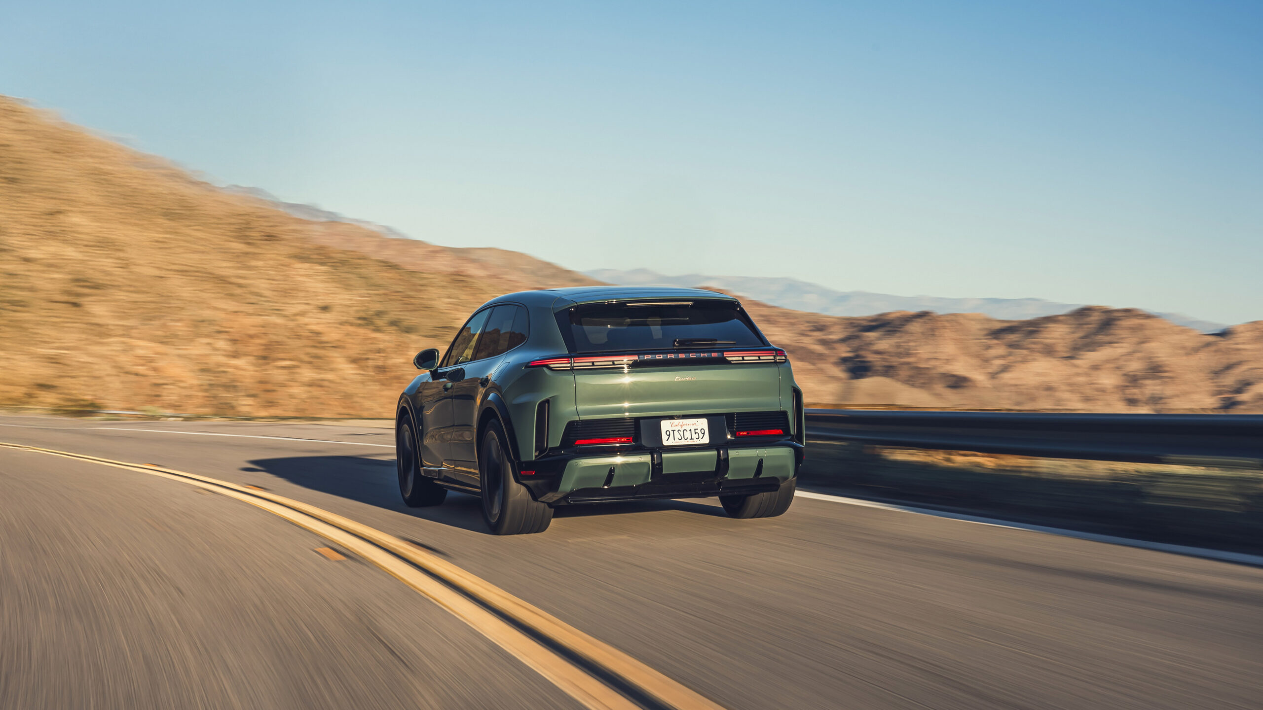 2026 Porsche Cayenne Turbo Electric 17