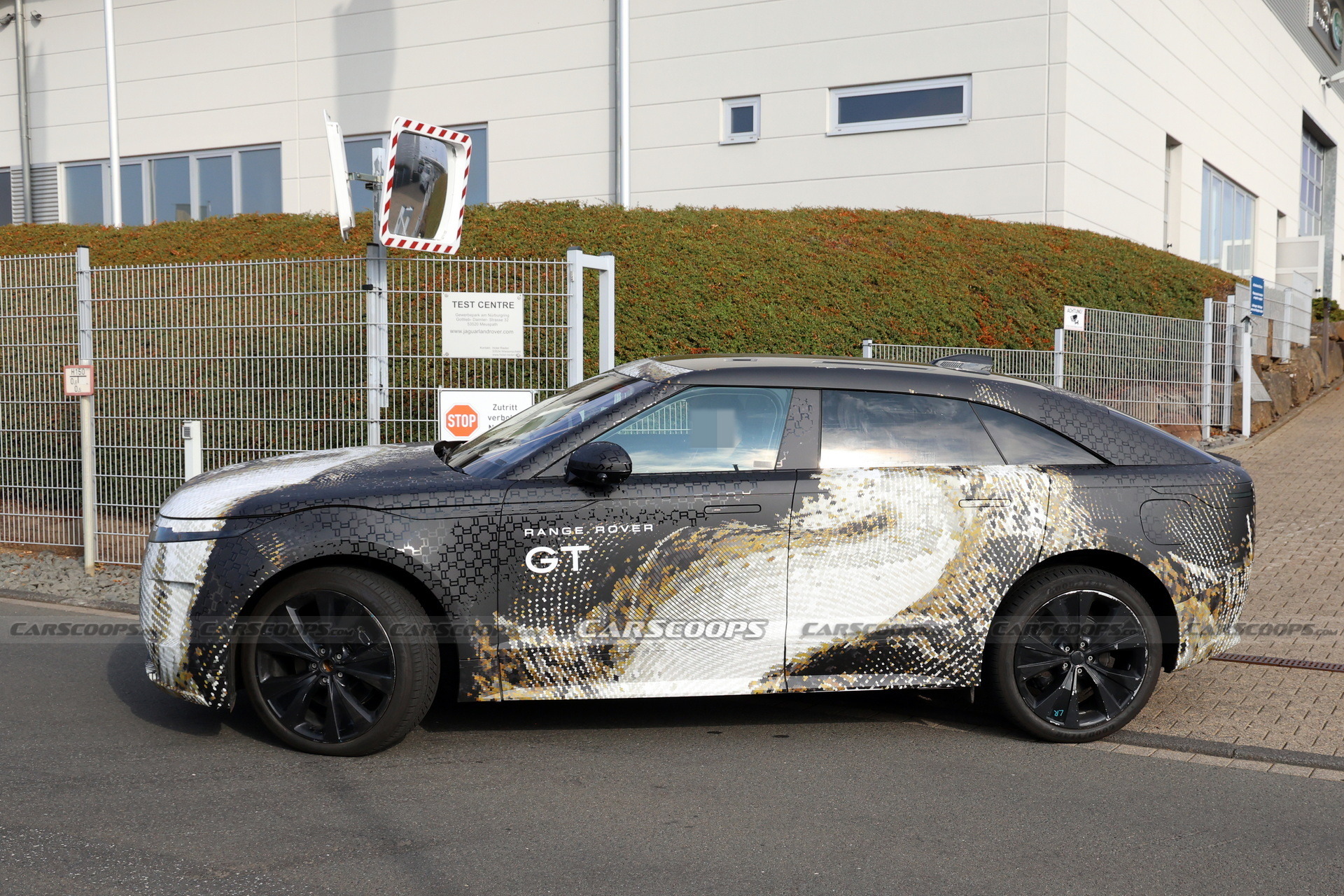 Range Rover GT Nurburgring Scoop - 10