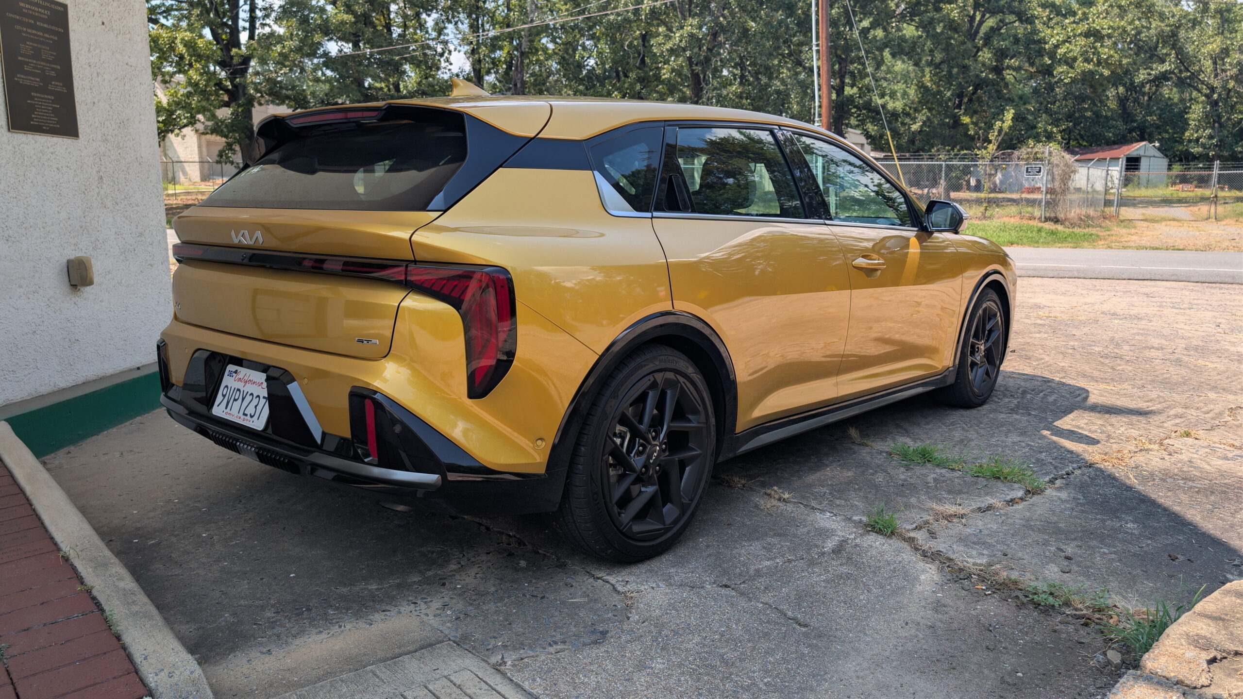 2026 Kia K4 Hatchback for Carscoops by Stephen Rivers 25