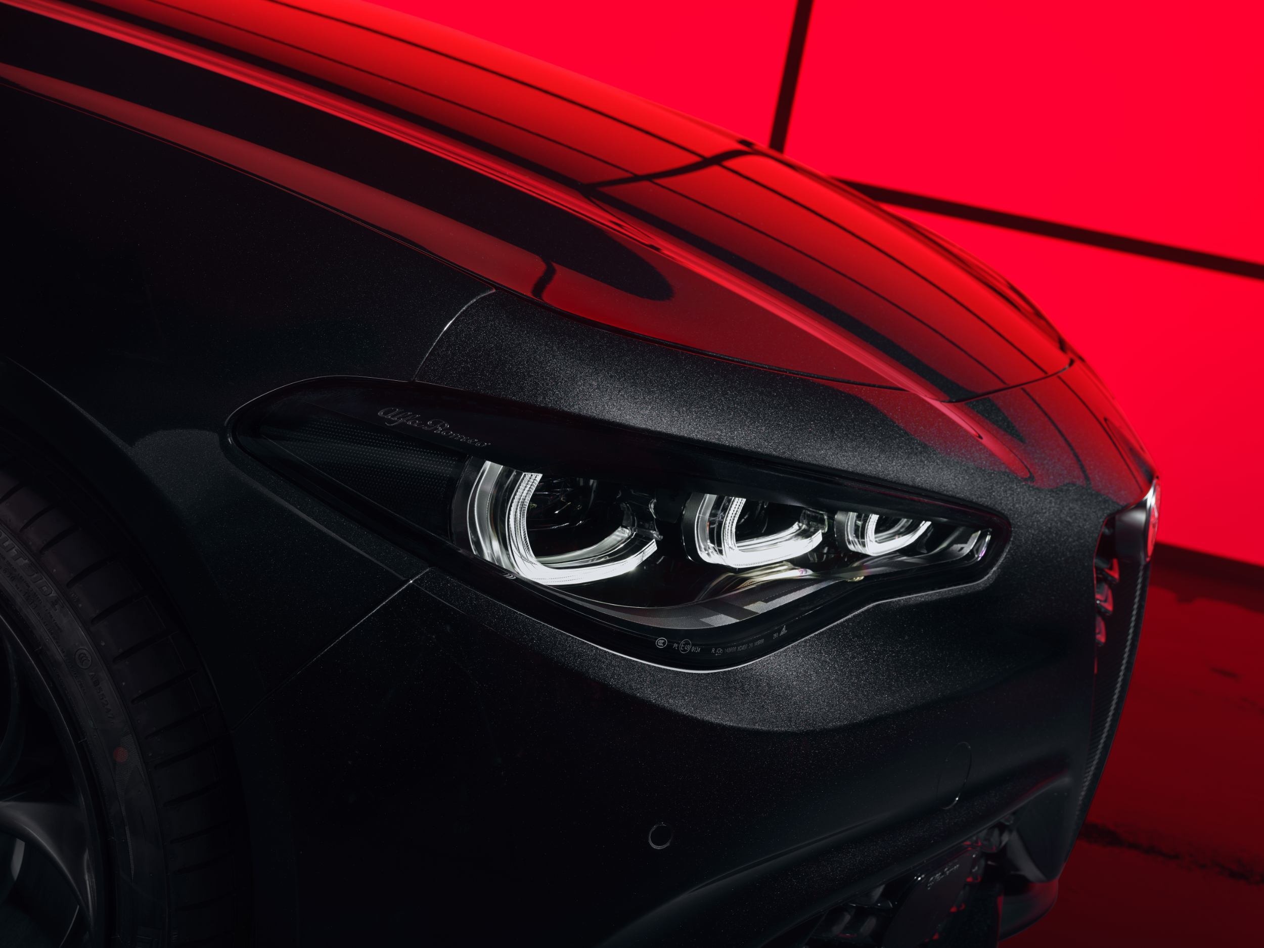 alfa-romeo-giulia-edizione-luna-rossa (19)