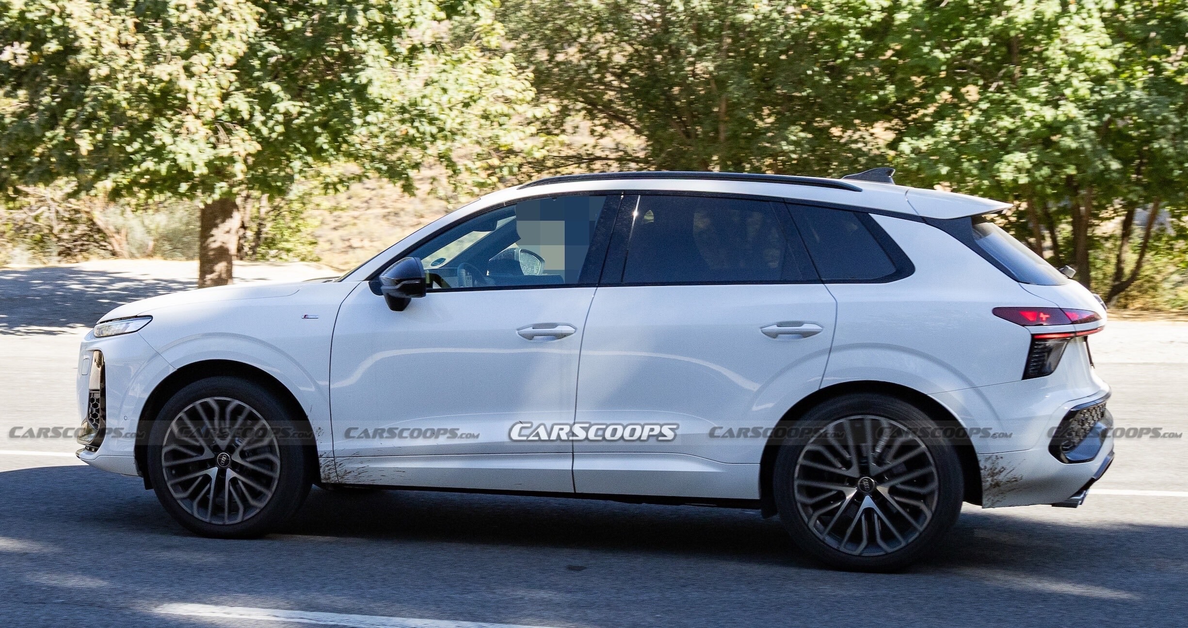 Audi SQ3 scoop 00007