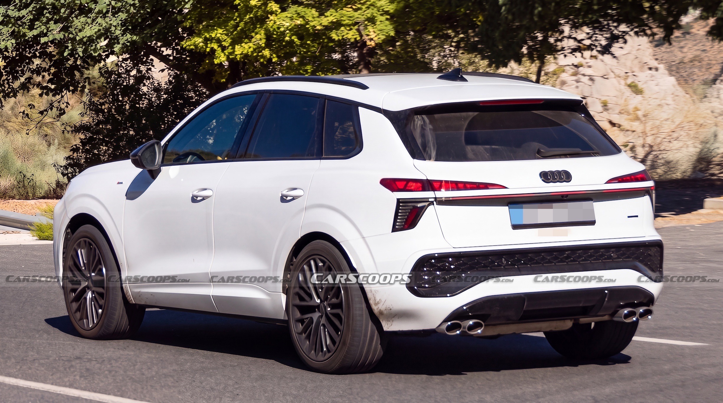 Audi SQ3 scoop 00009
