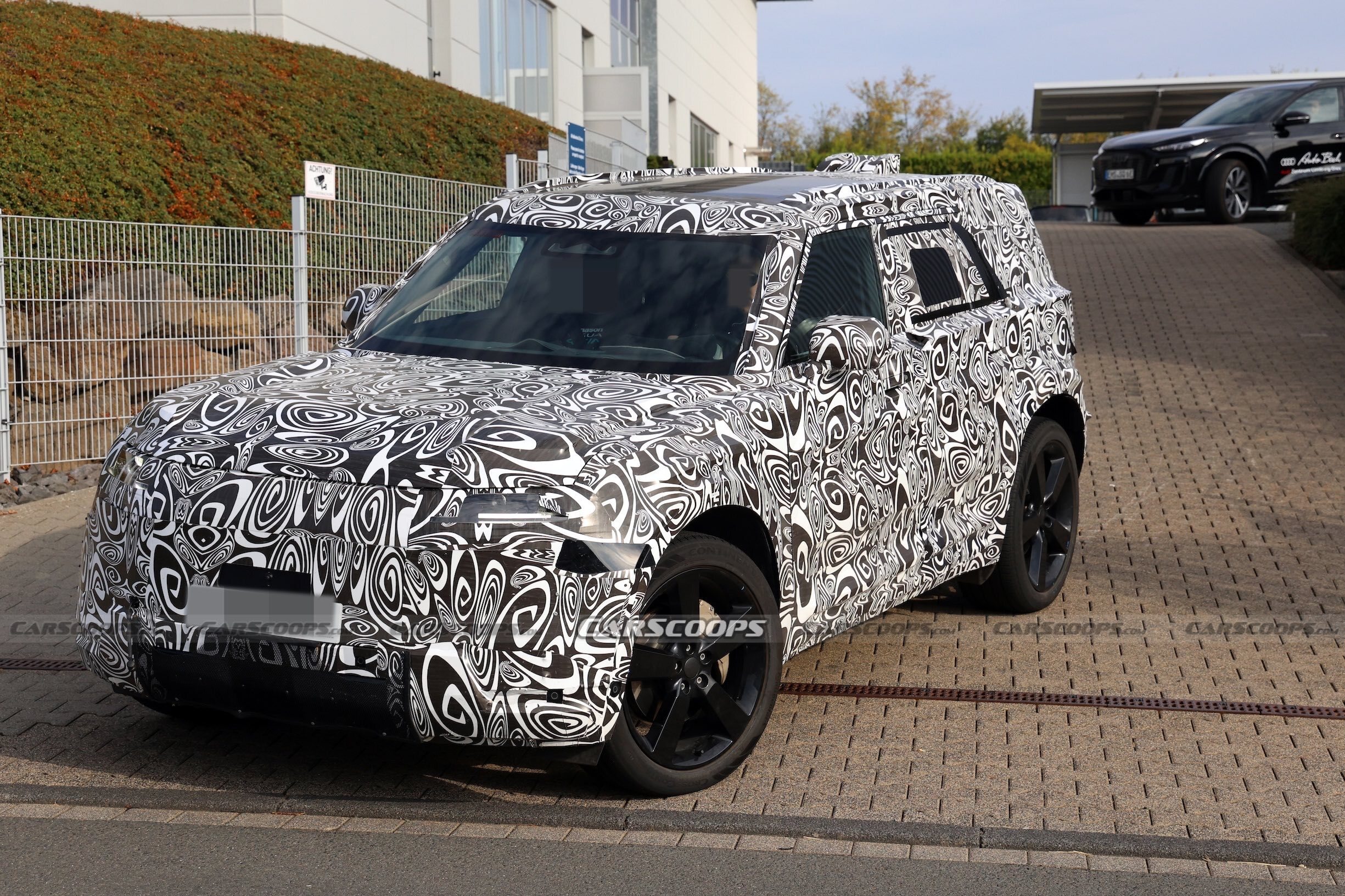 Defender baby SUV scoop 00005