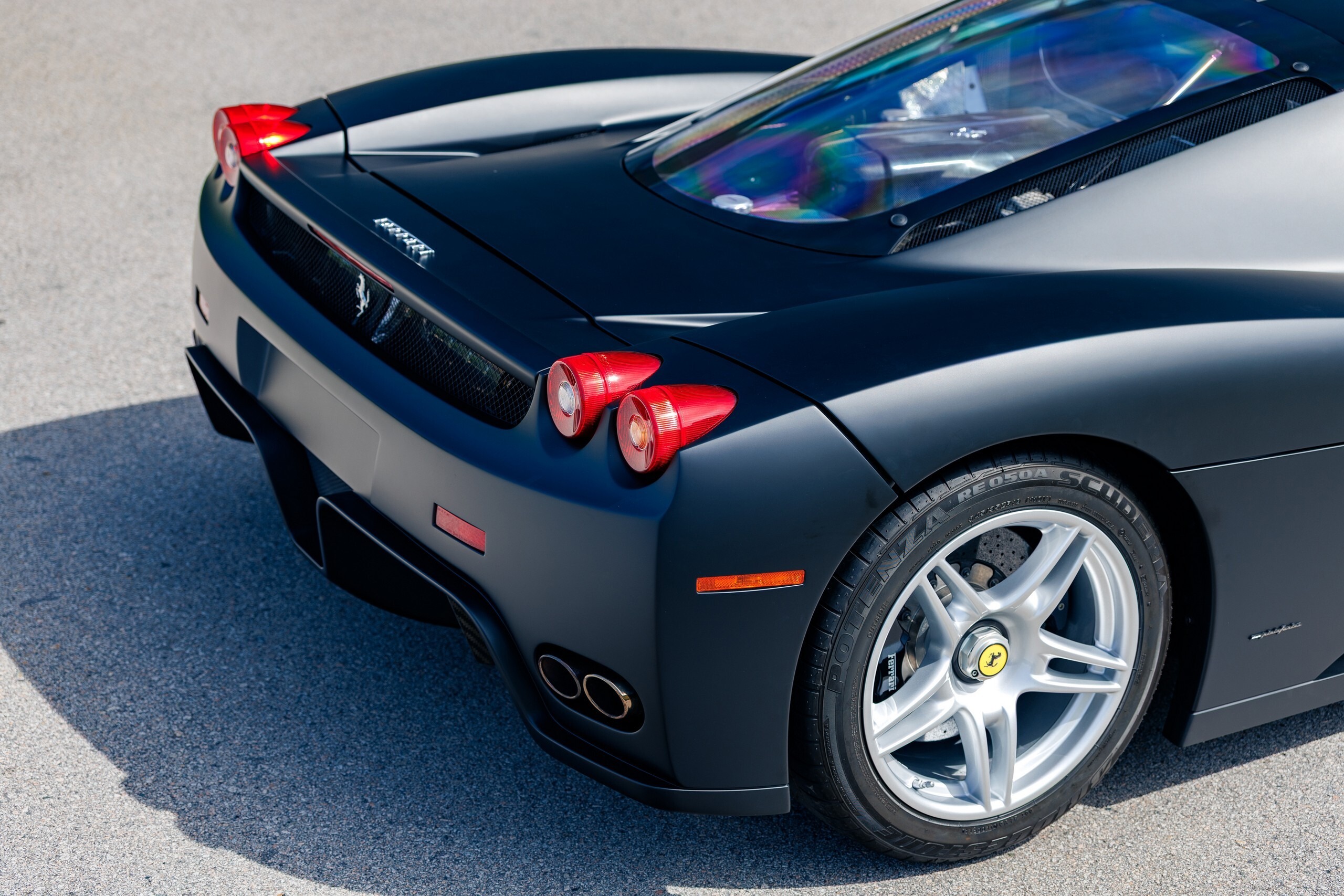 Ferrari Enzo matte black - 25