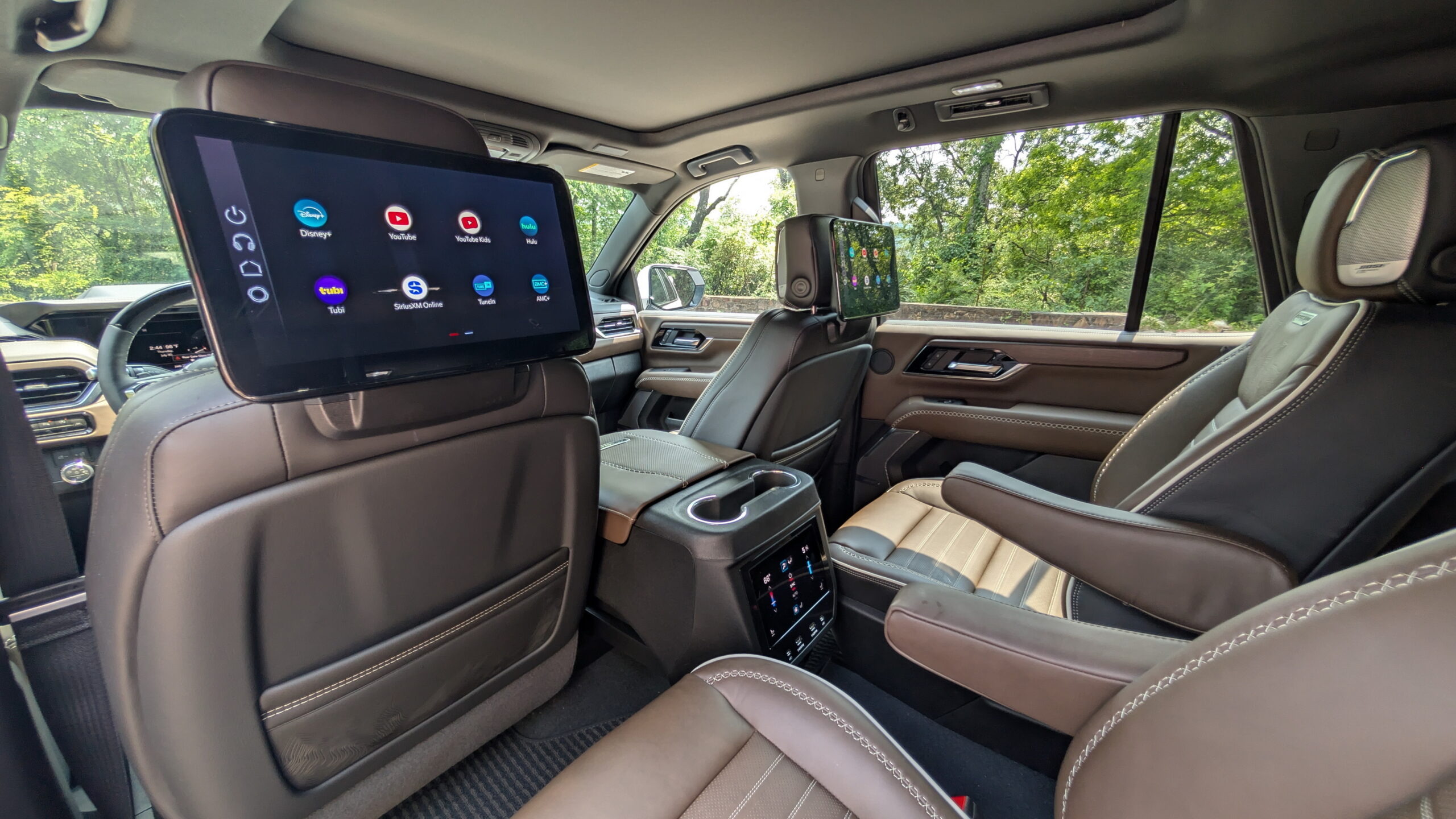 2026 GMC Yukon Denali Ultimate by Stephen Rivers for Carscoops 29