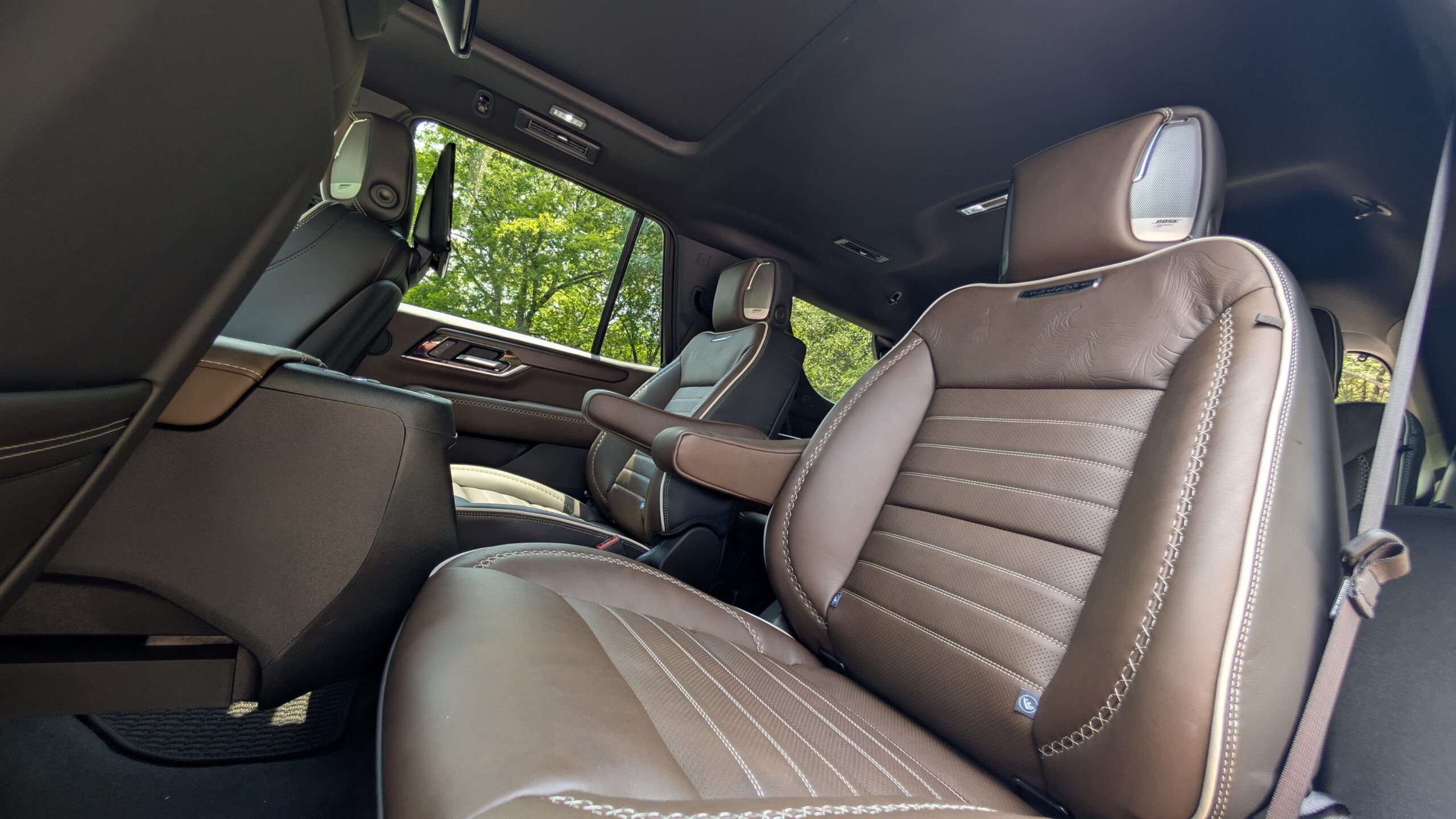 2026 GMC Yukon Denali Ultimate by Stephen Rivers for Carscoops 30