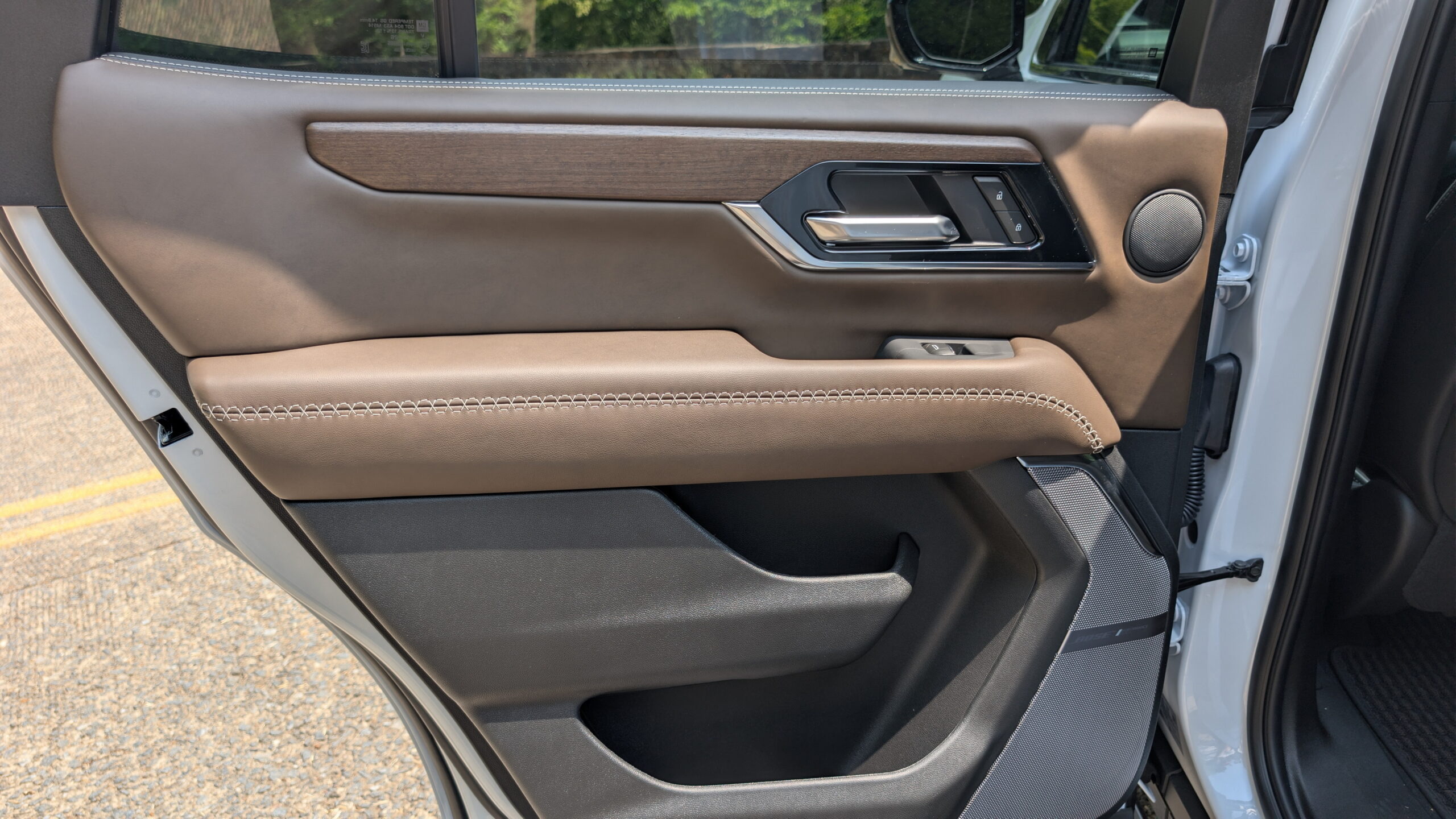 2026 GMC Yukon Denali Ultimate by Stephen Rivers for Carscoops 32