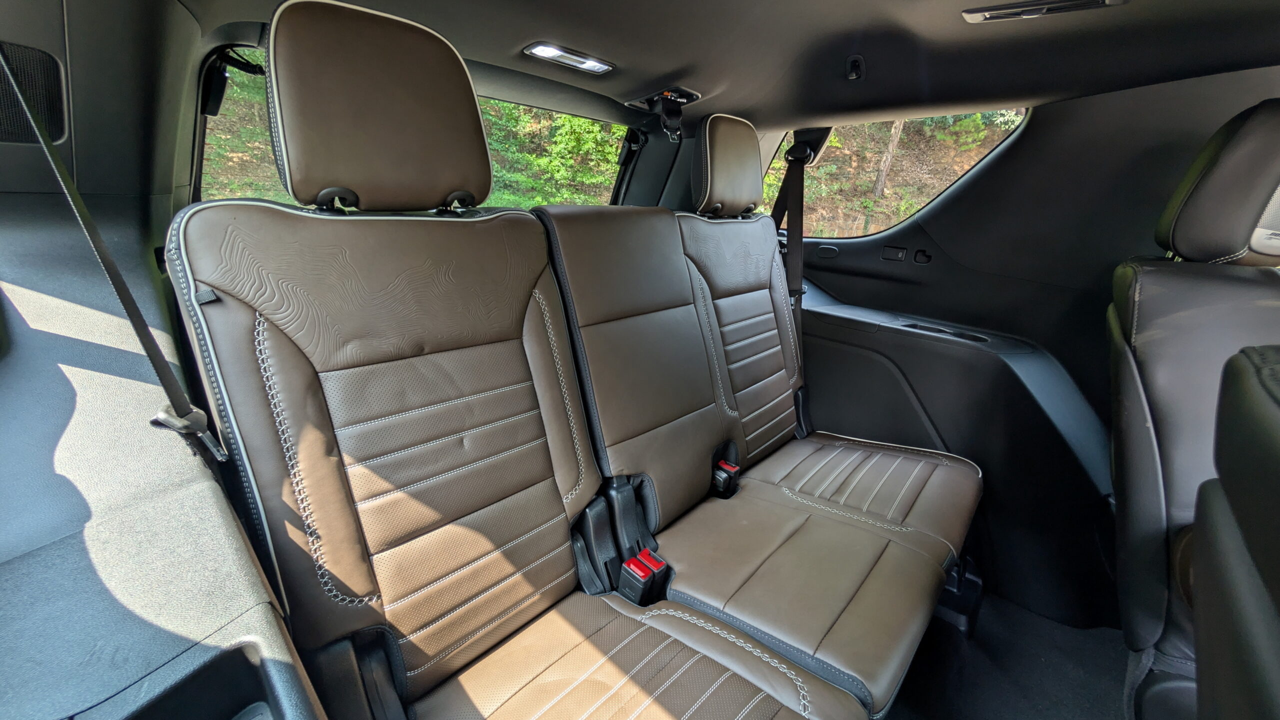 2026 GMC Yukon Denali Ultimate by Stephen Rivers for Carscoops 59