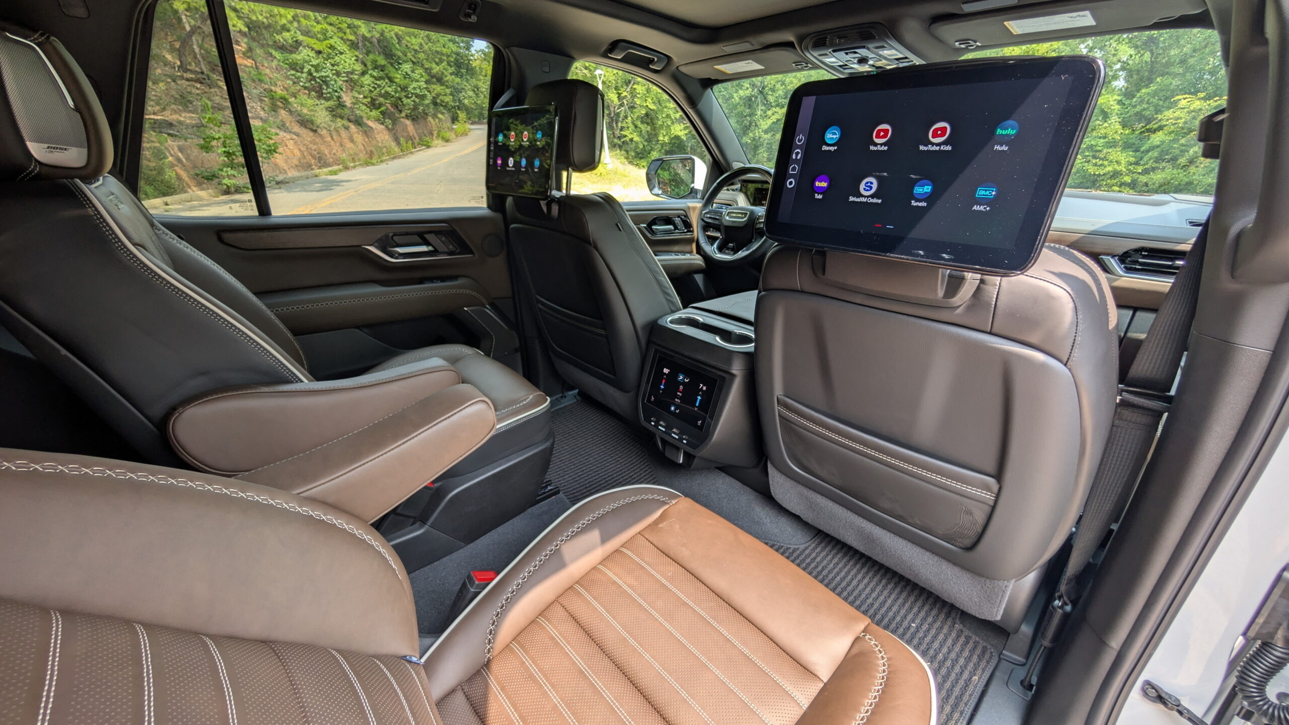 2026 GMC Yukon Denali Ultimate by Stephen Rivers for Carscoops 64