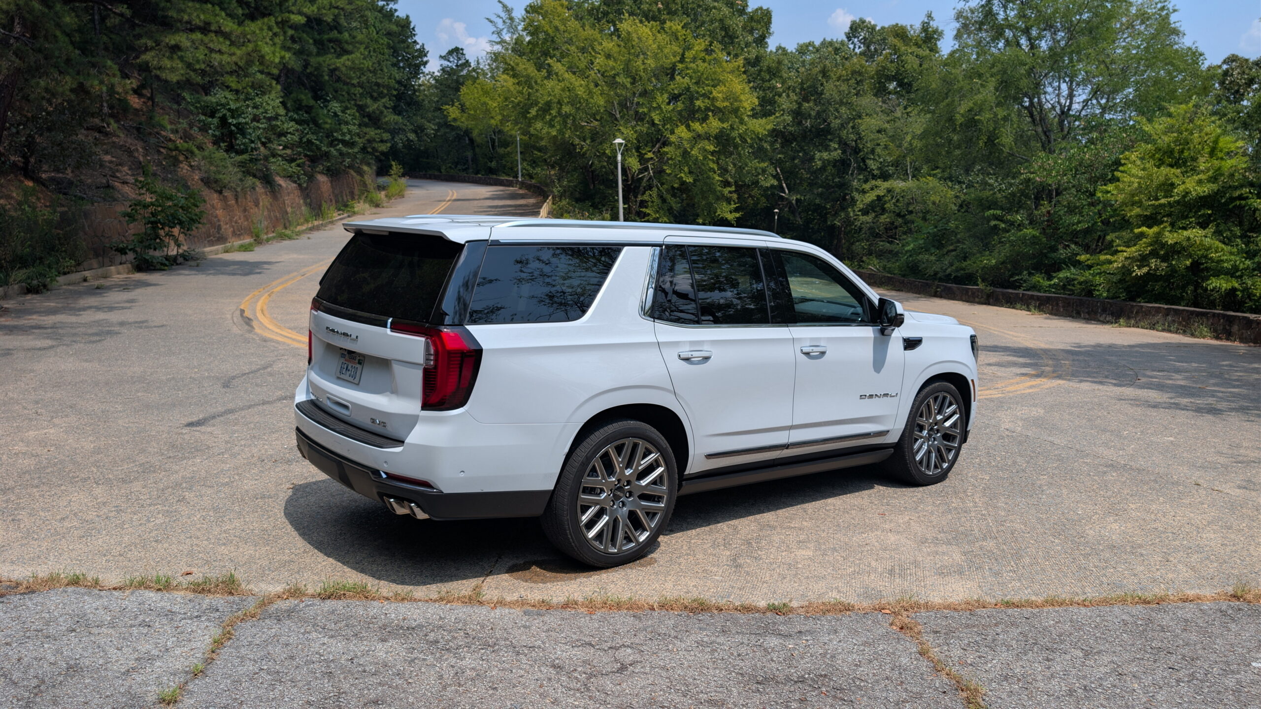 2026 GMC Yukon Denali Ultimate by Stephen Rivers for Carscoops 73 - Copy