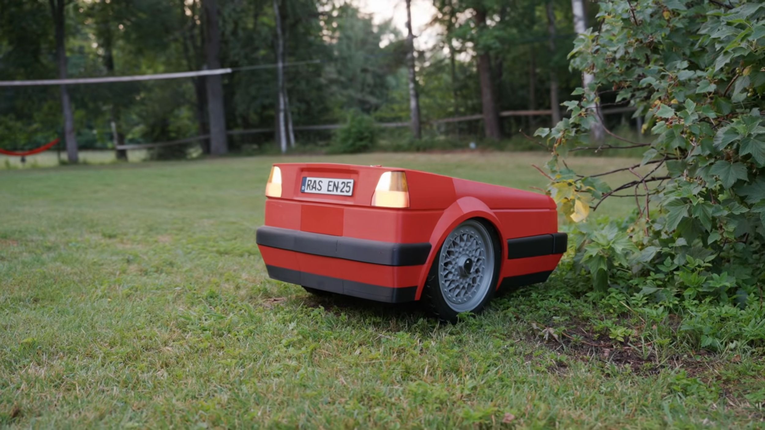 VW Golf GTI MK2 - Robot Lawn Mower - Project Hunter (10)