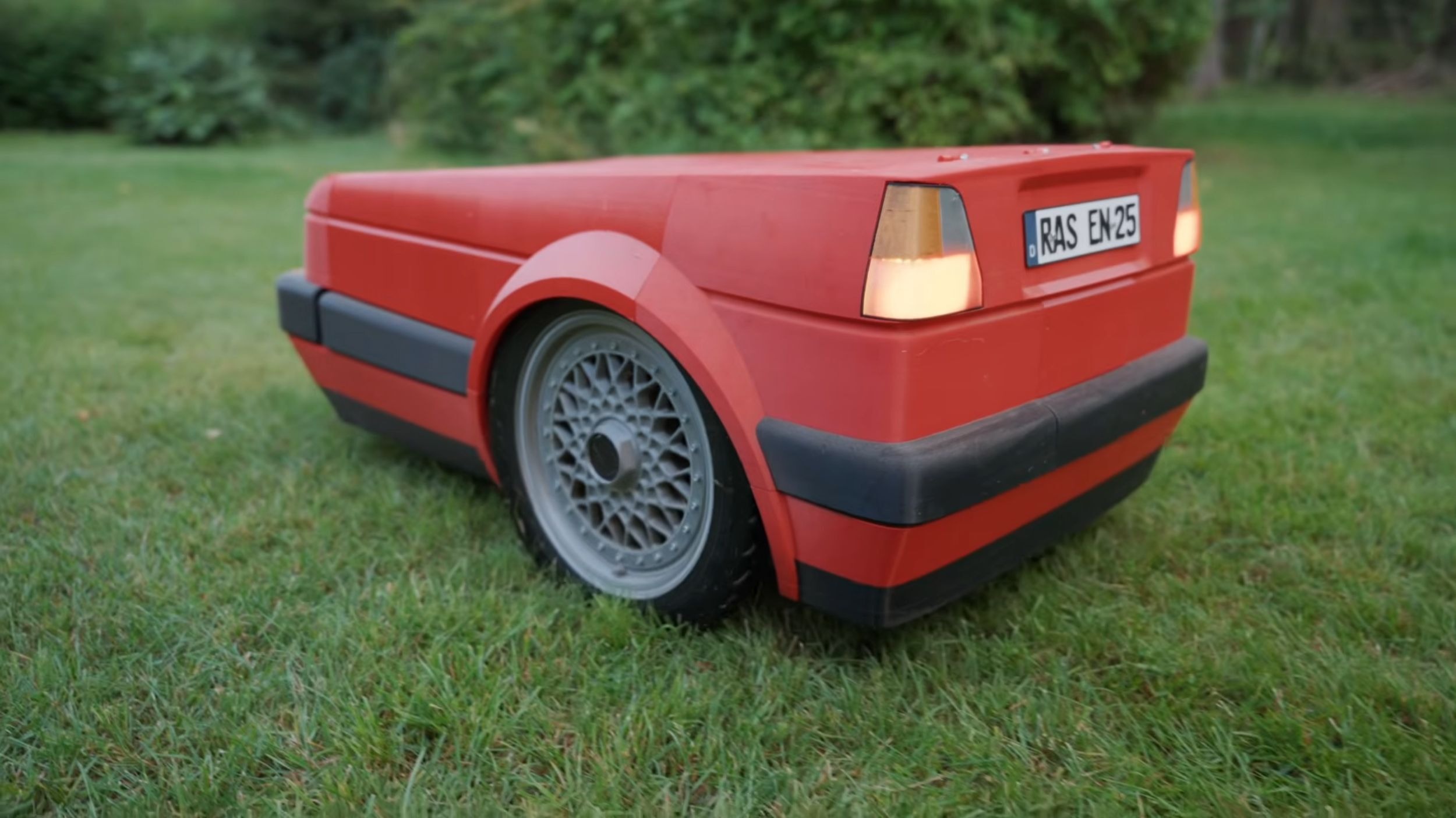 VW Golf GTI MK2 - Robot Lawn Mower - Project Hunter (6)