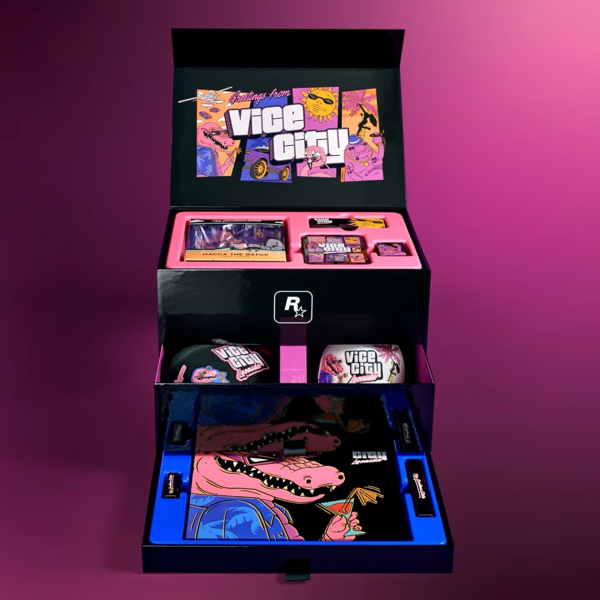 GTAVI_CE_Box_Open_1440x1440