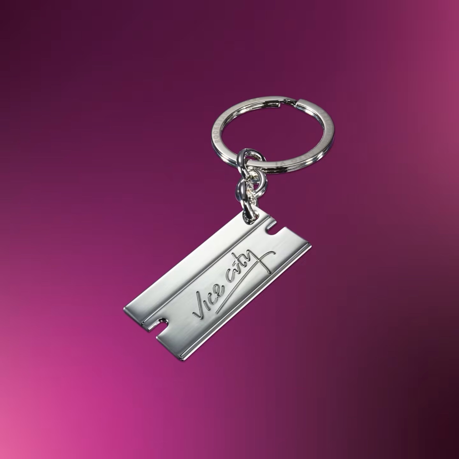 GTAVI_CE_Keychain_1440x1440