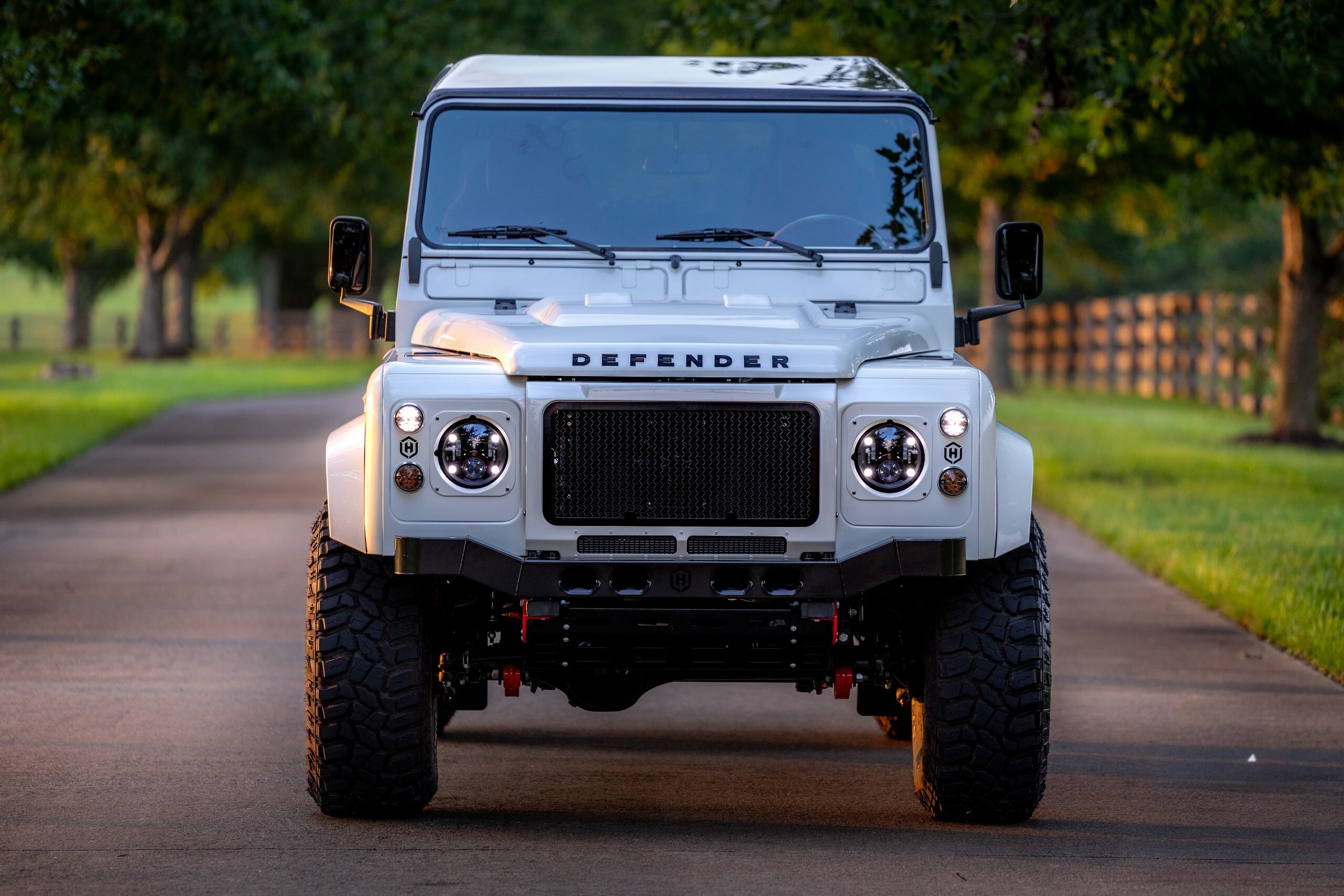Helderberg Land Rover Defender 110 White - 13