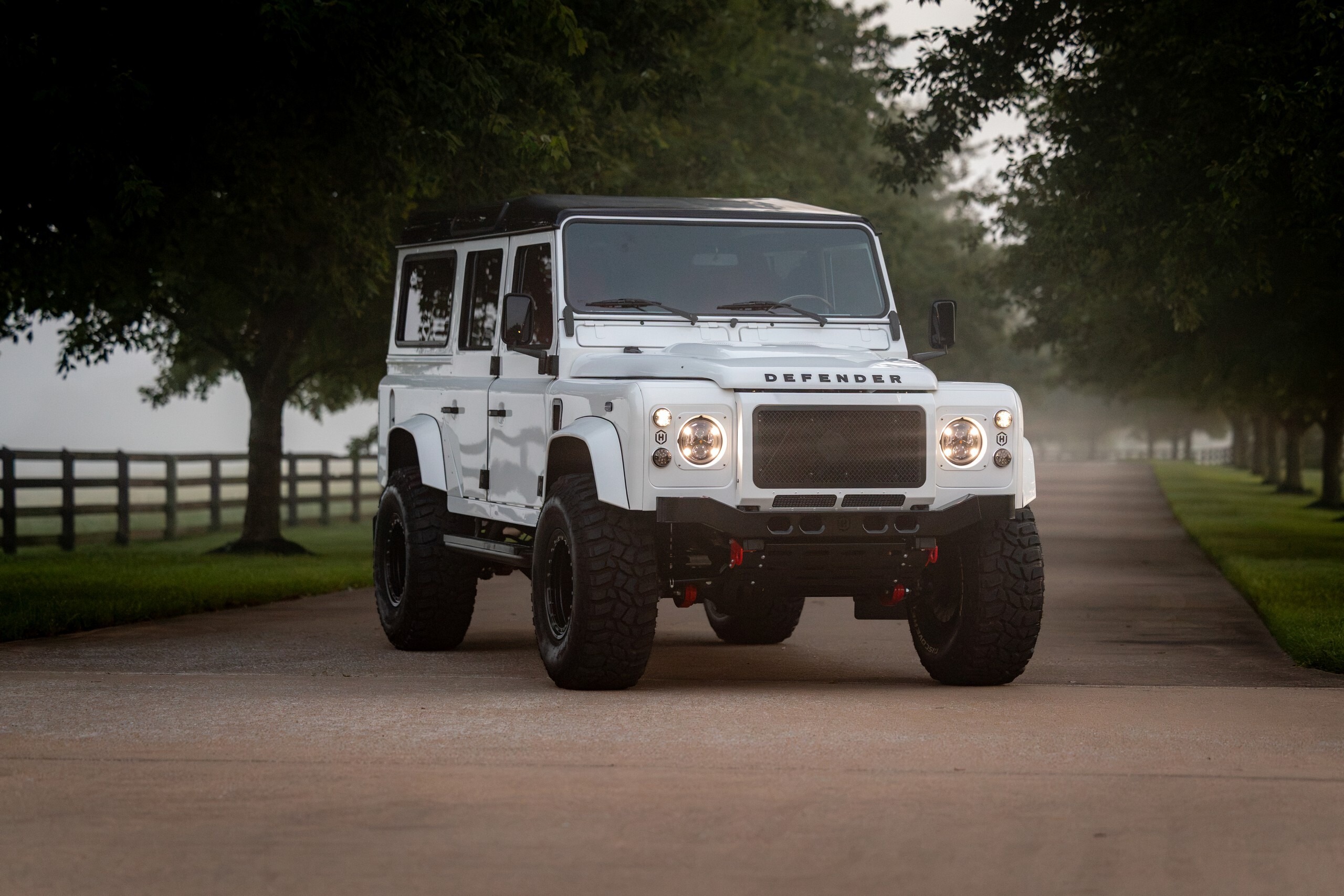 Helderberg Land Rover Defender 110 White - 20