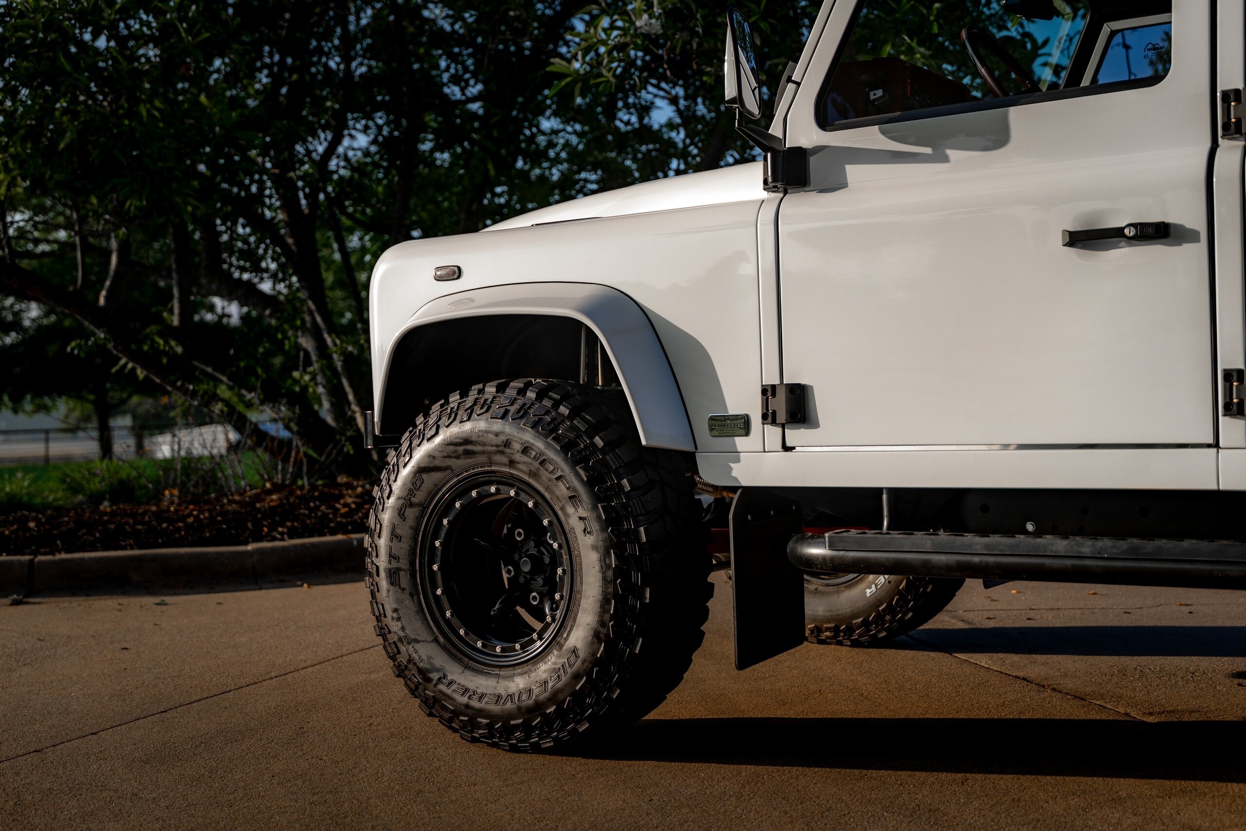 Helderberg Land Rover Defender 110 White - 33