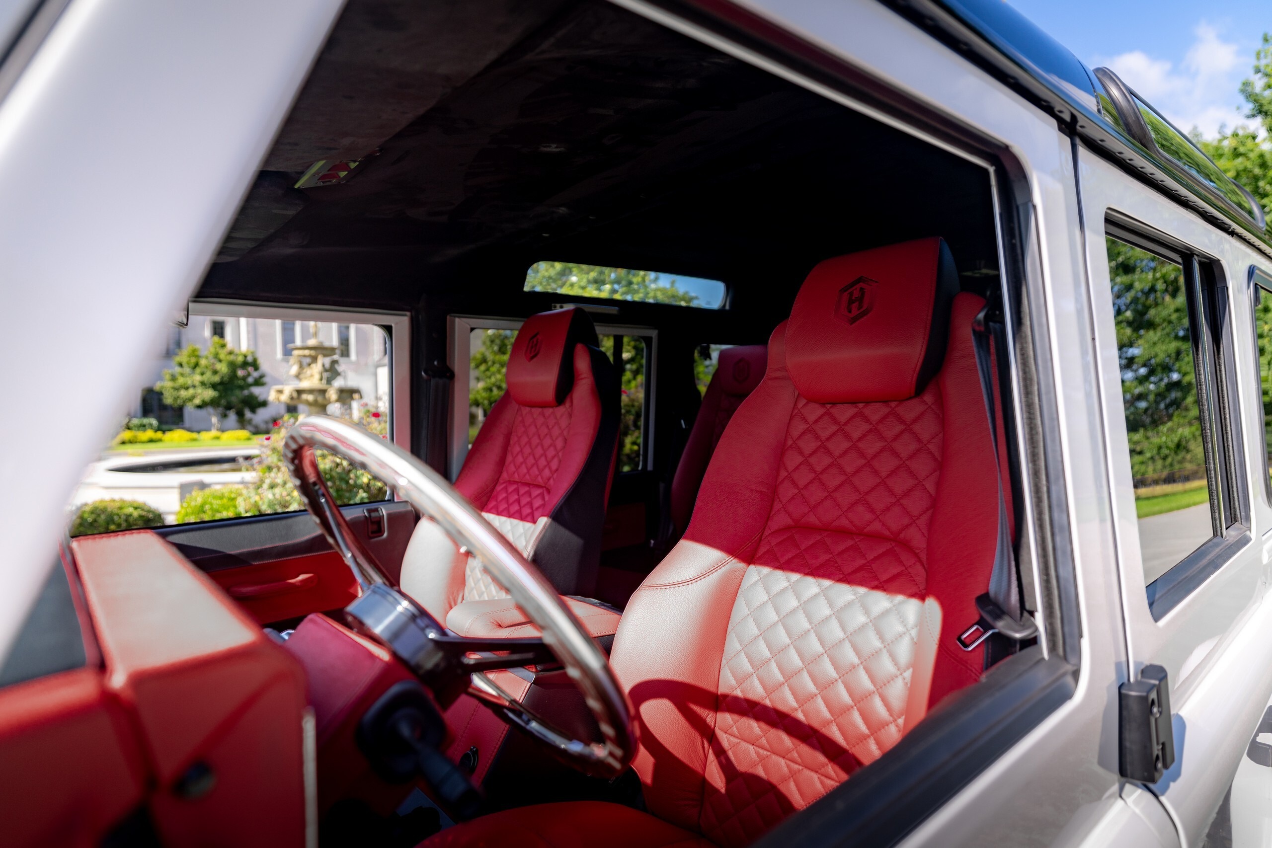 Helderberg Land Rover Defender 110 White - 37