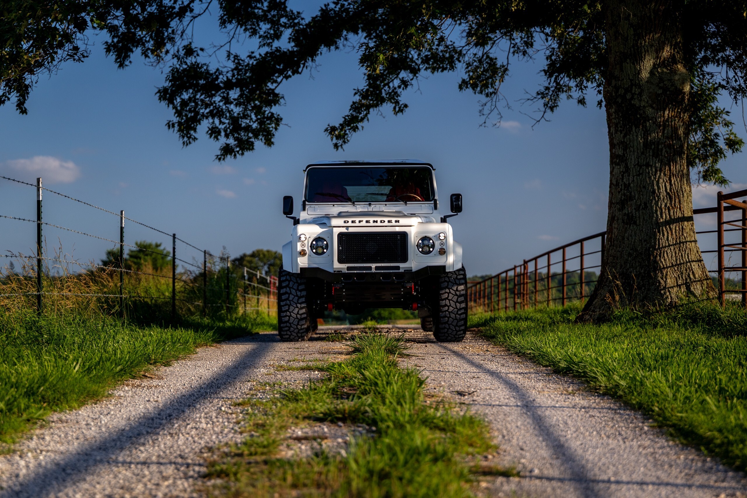 Helderberg Land Rover Defender 110 White - 47