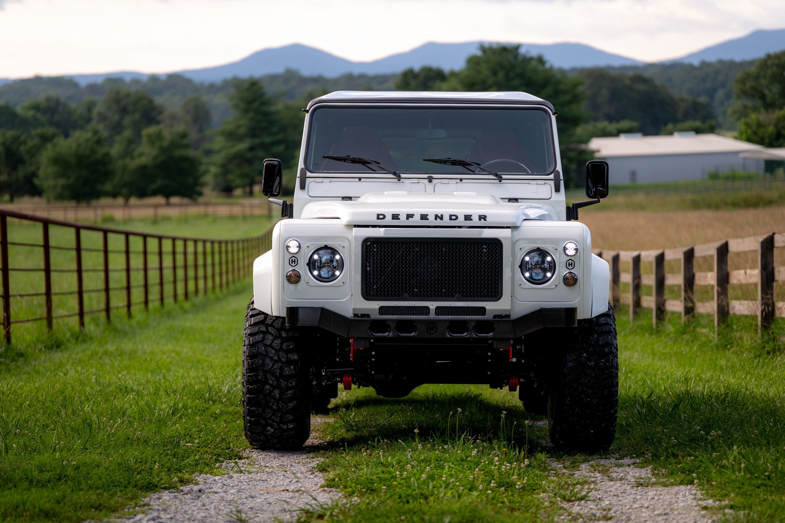 Helderberg Land Rover Defender 110 White - 49