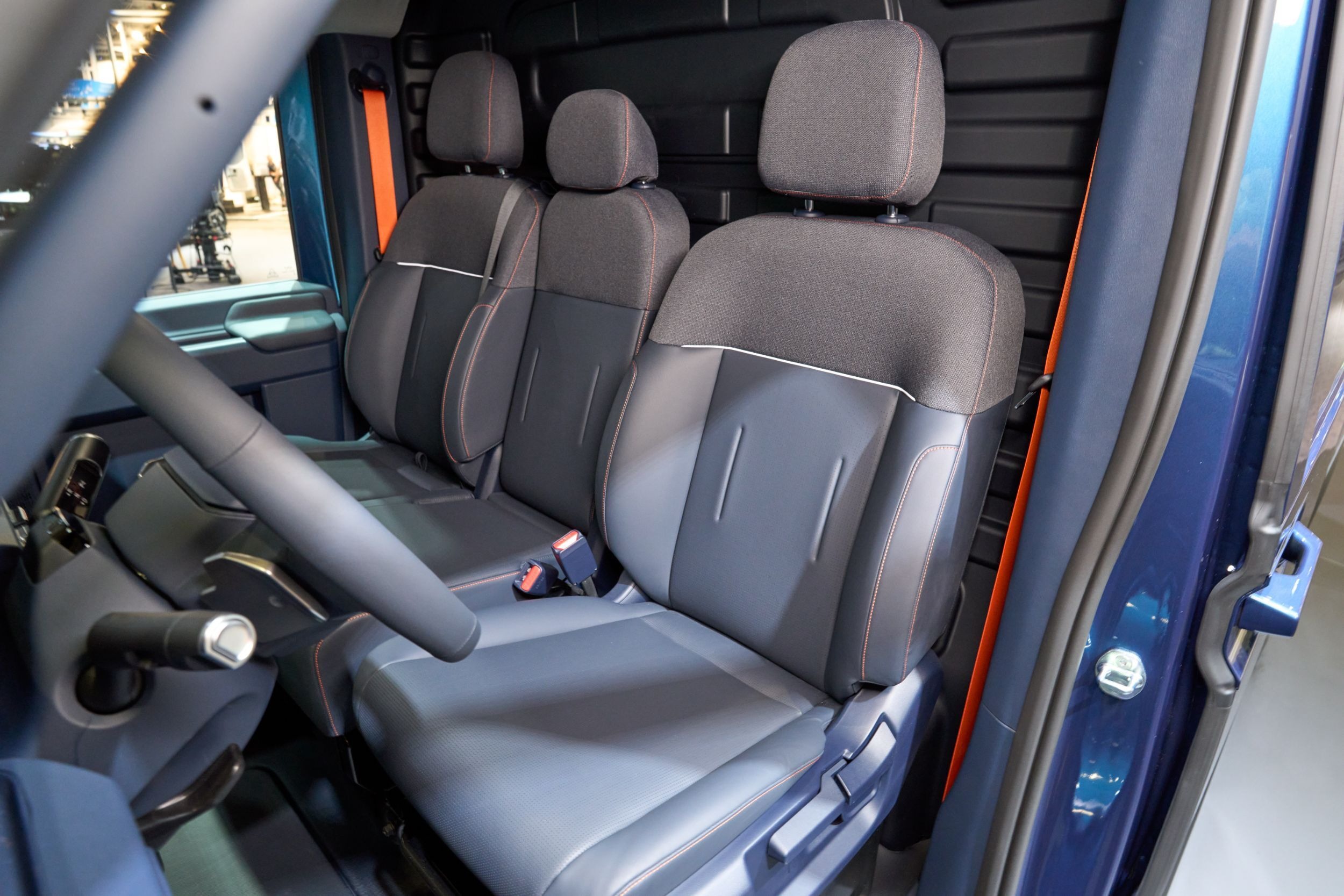 Kia PV7 Cargo - Live (35)