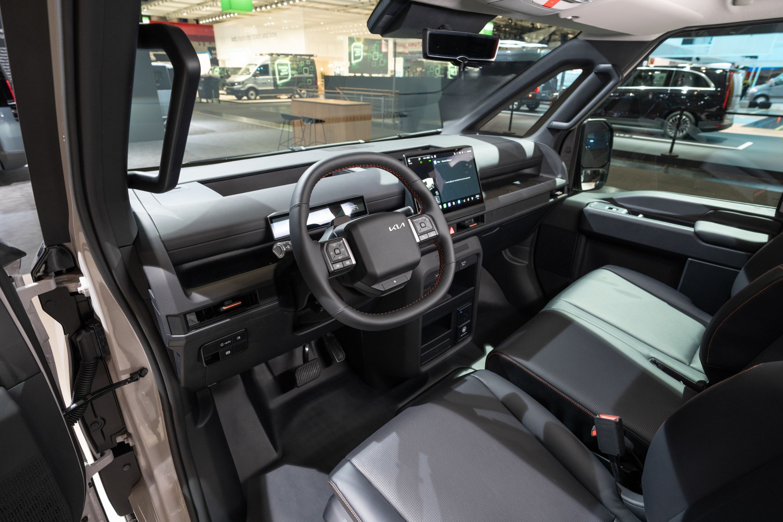Kia PV7 Cargo - Live (47)