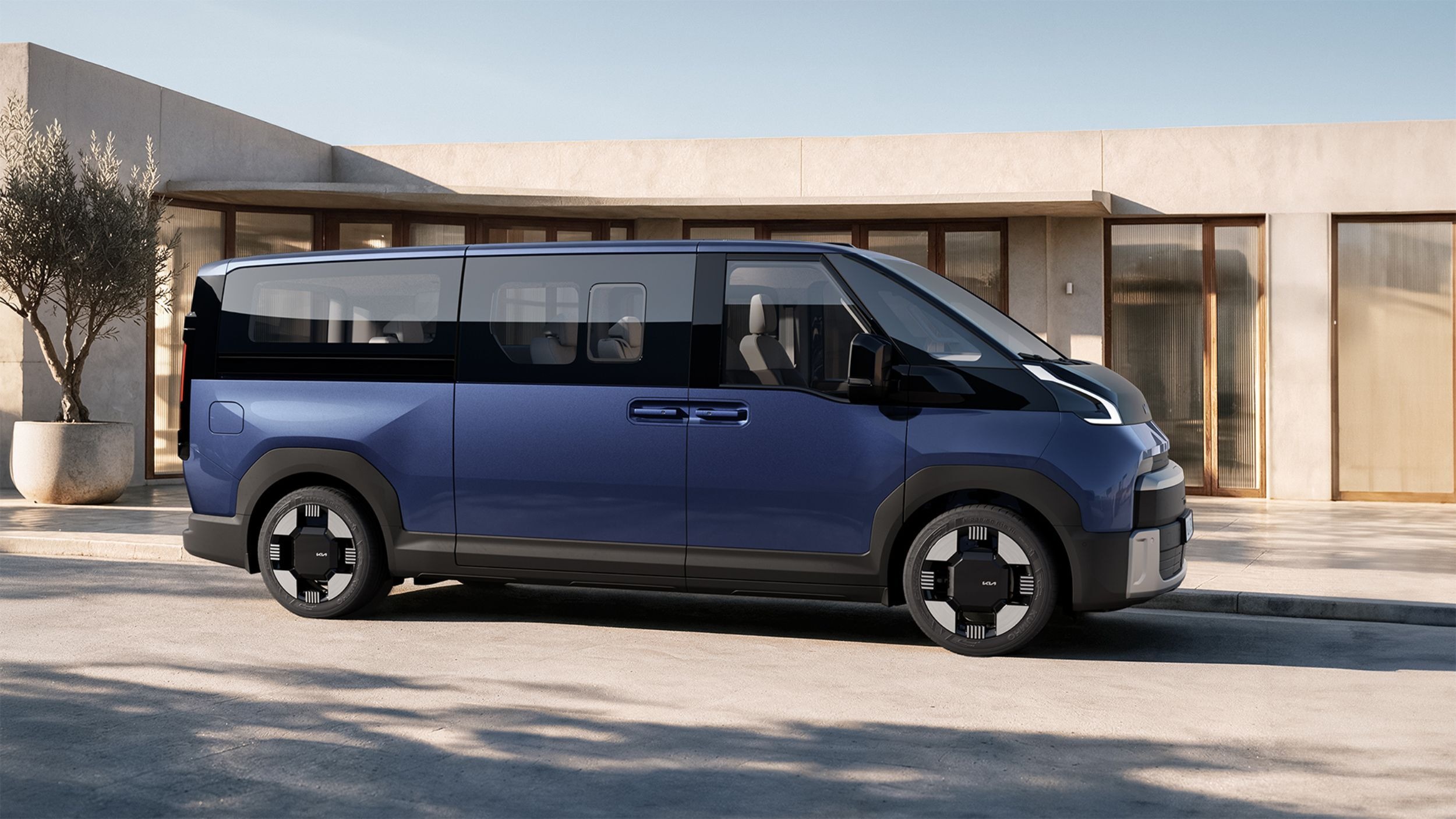 Kia PV7 Passenger (1)