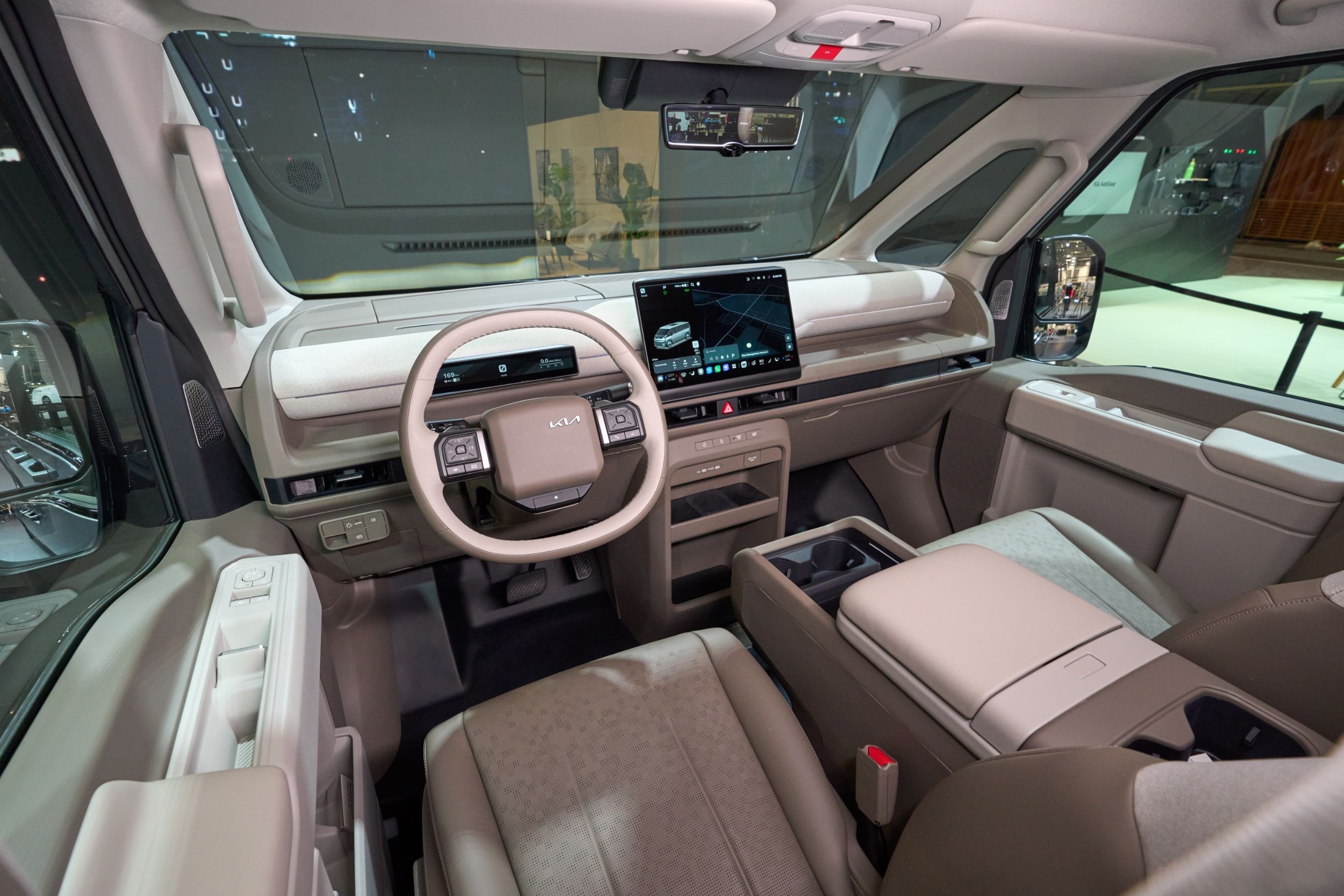 Kia PV7 Passenger - Live (19)