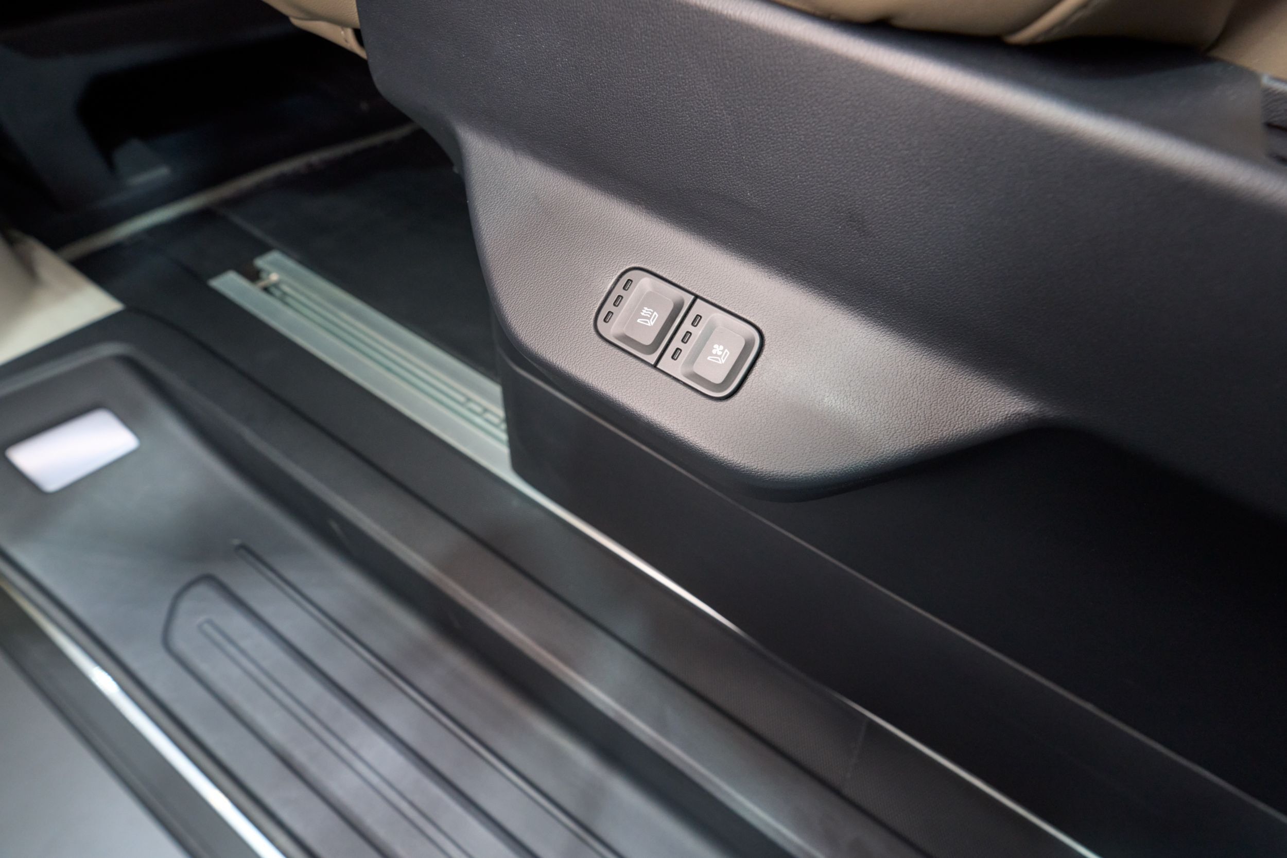 Kia PV7 Passenger - Live (30)
