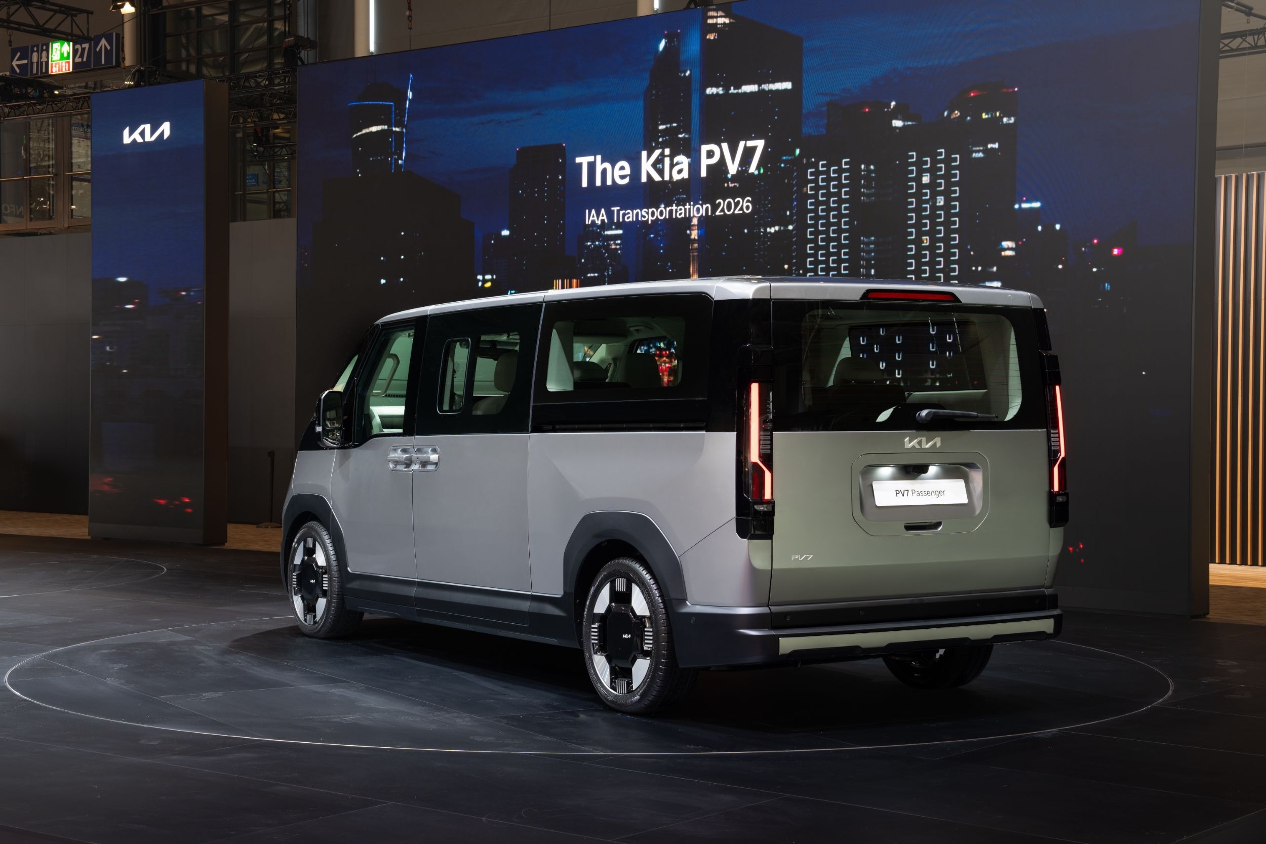 Kia PV7 Passenger - Live (6)