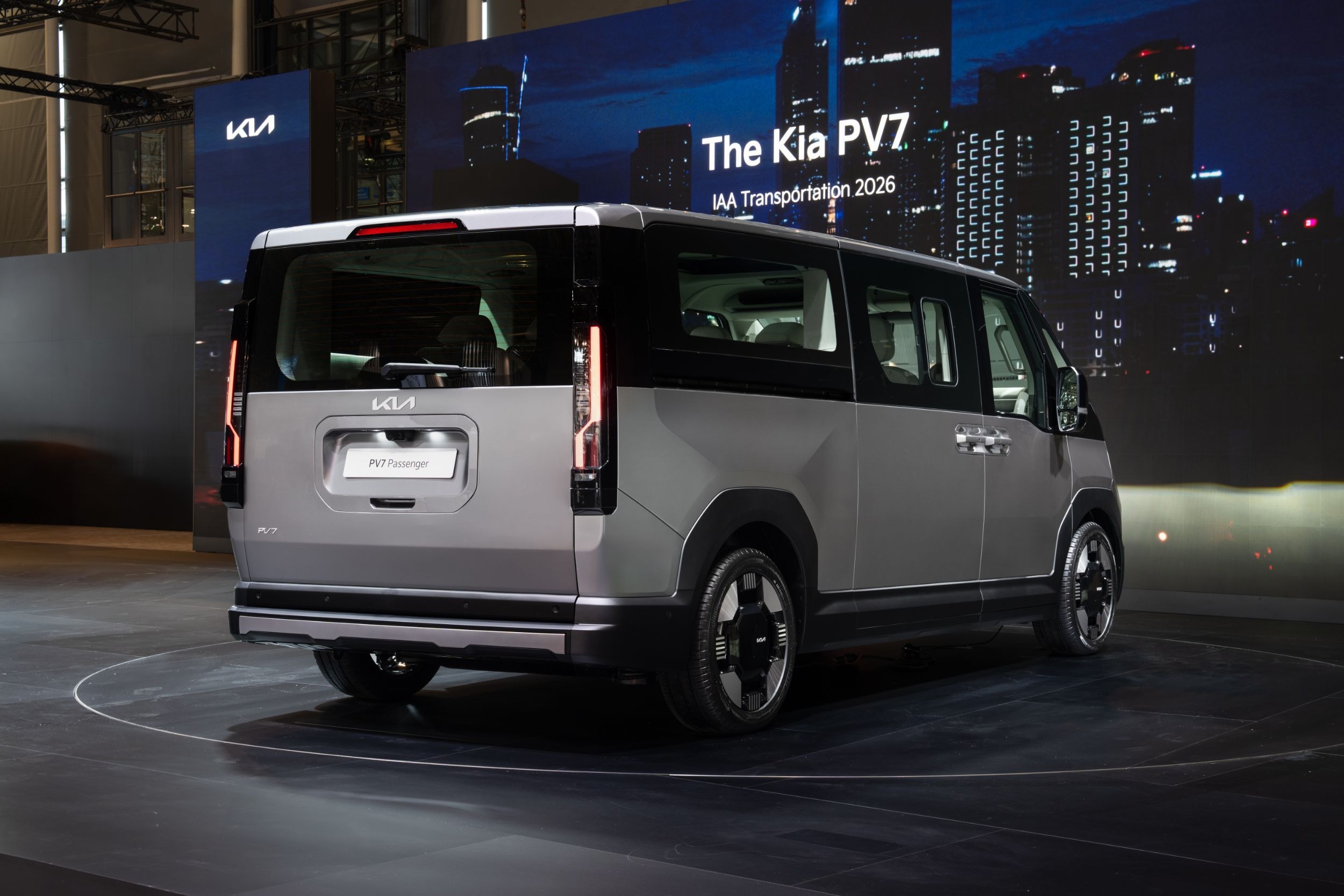 Kia PV7 Passenger - Live (9)