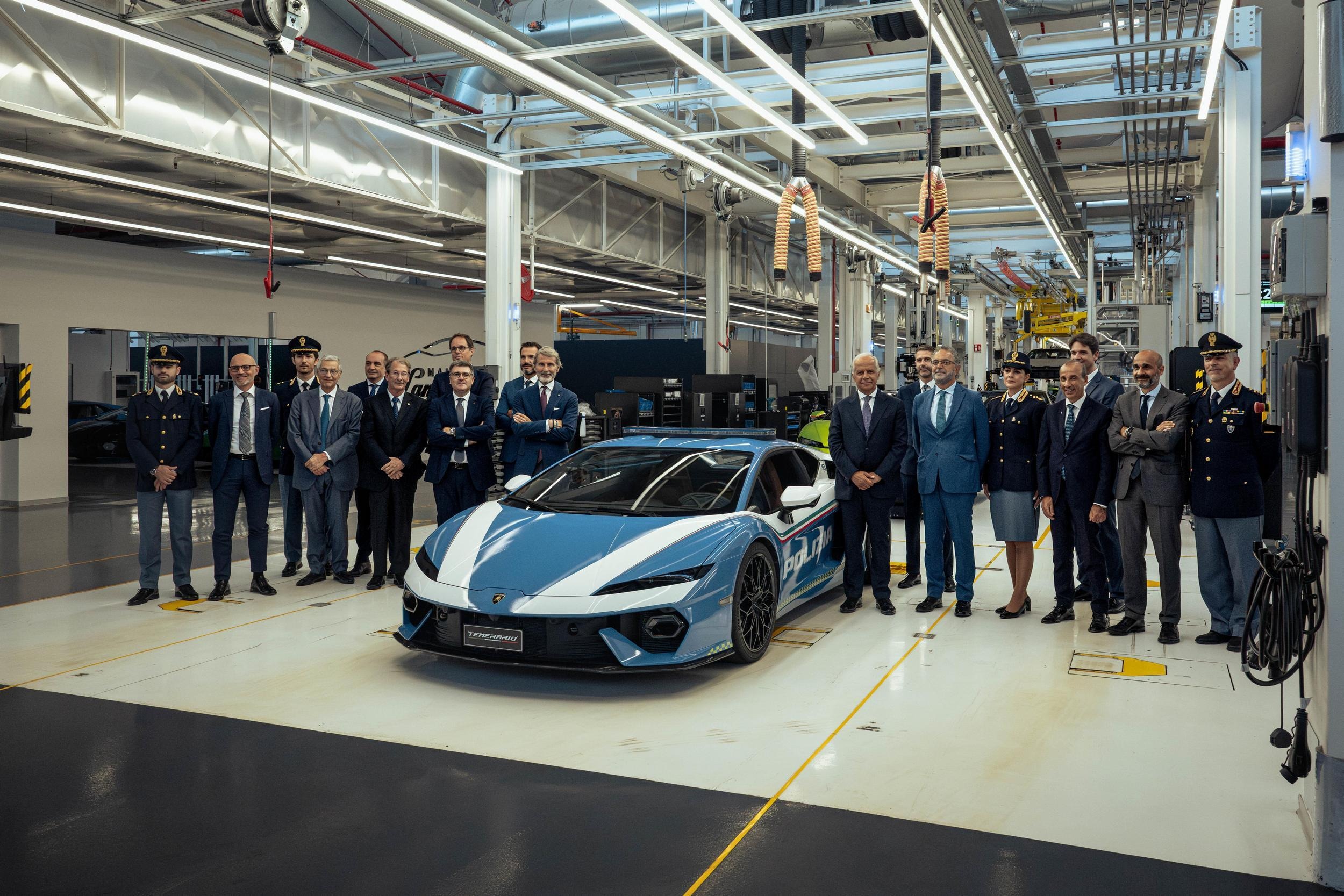 Lamborghini Temerario Police 904 2