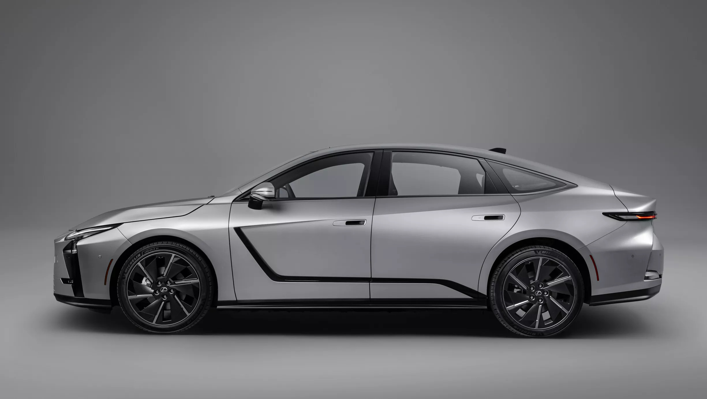 Lexus ES EV New - 3