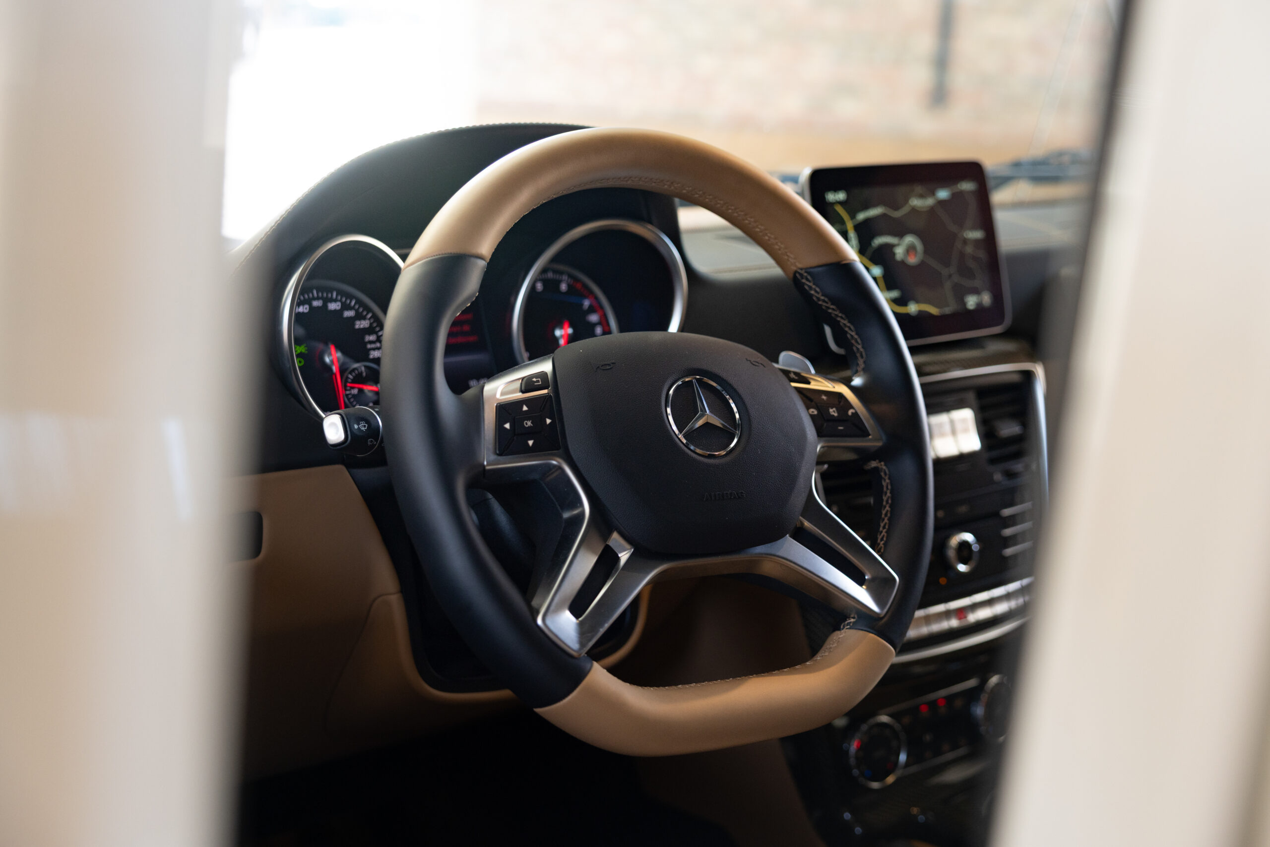 2018-Mercedes-Maybach-G-650-Landaulet_1472708