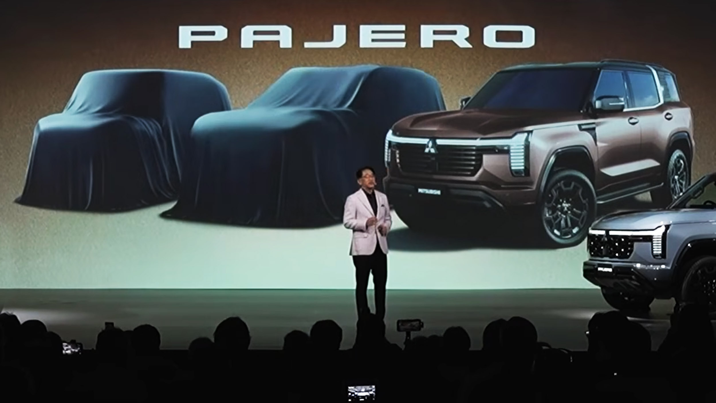 Mitsubishi Pajero Family - Presentation (2)