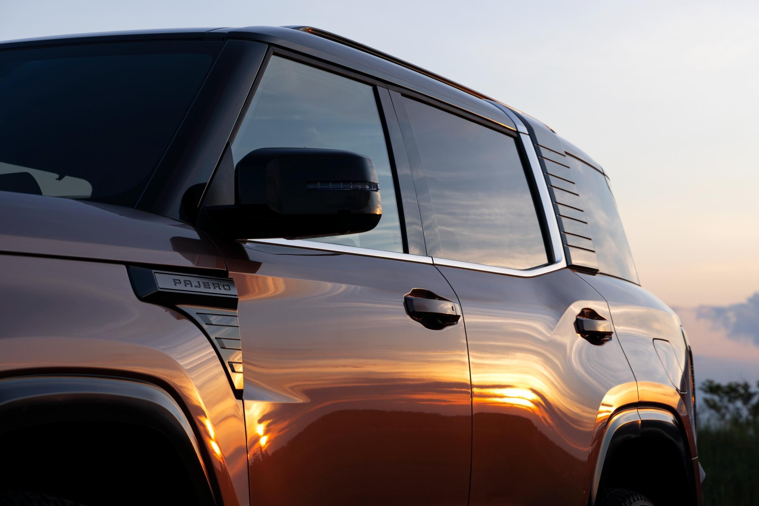 2027 Mitsubishi Pajero Exterior - Australia (32)