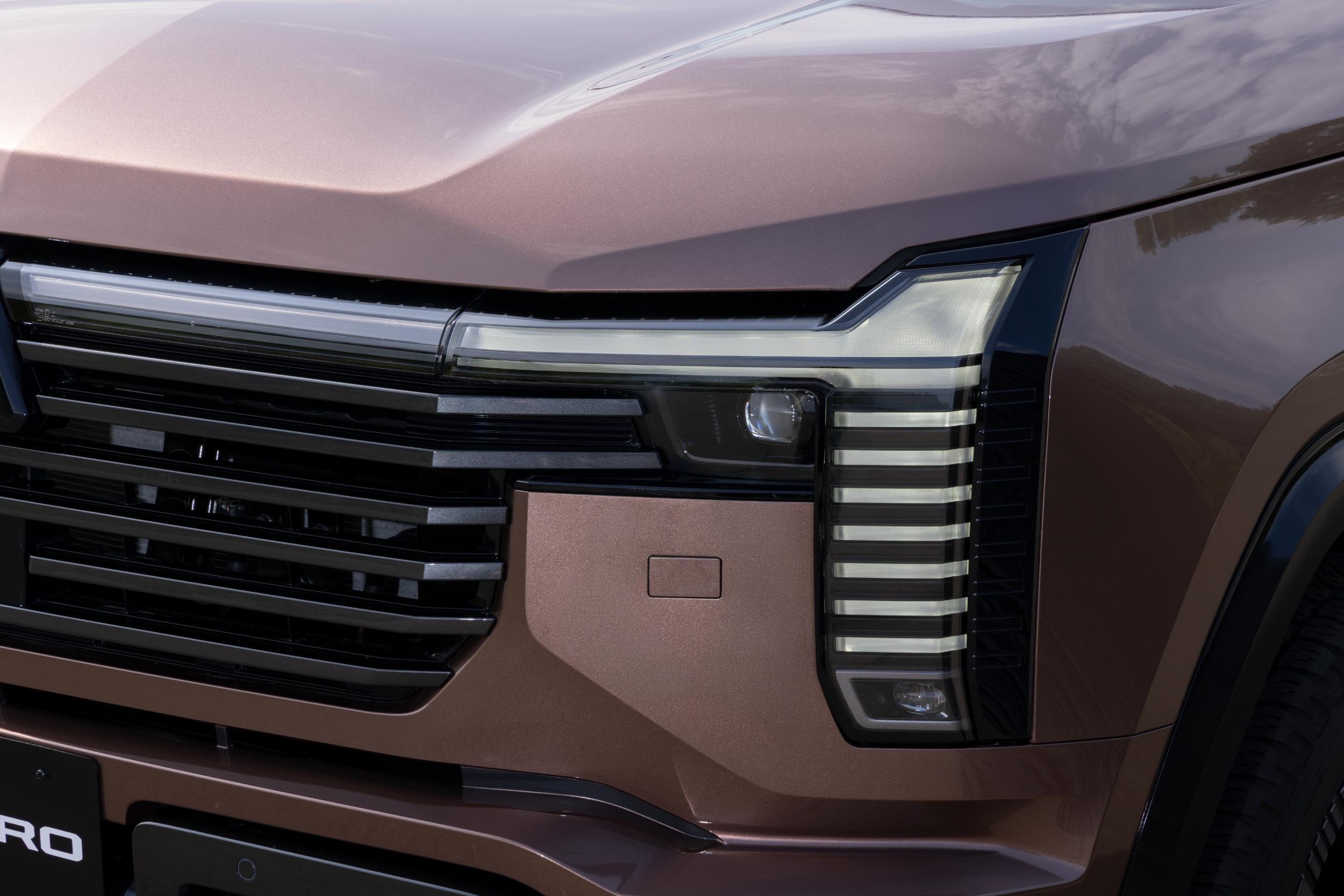 2027 Mitsubishi Pajero Exterior - Australia (36)