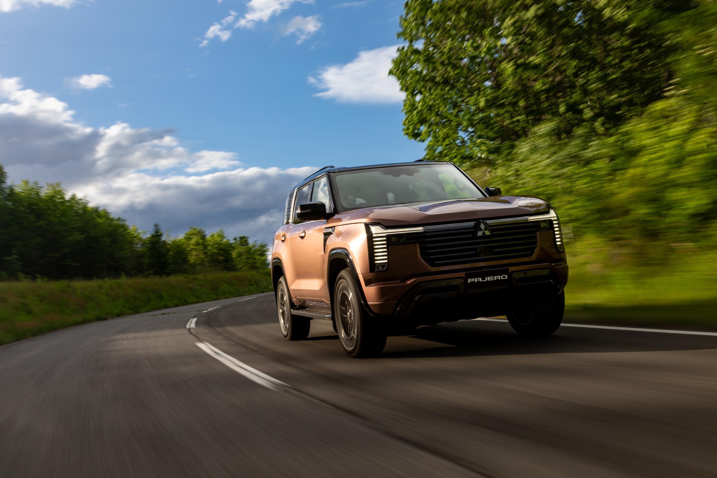 2027 Mitsubishi Pajero Exterior - Australia (85)
